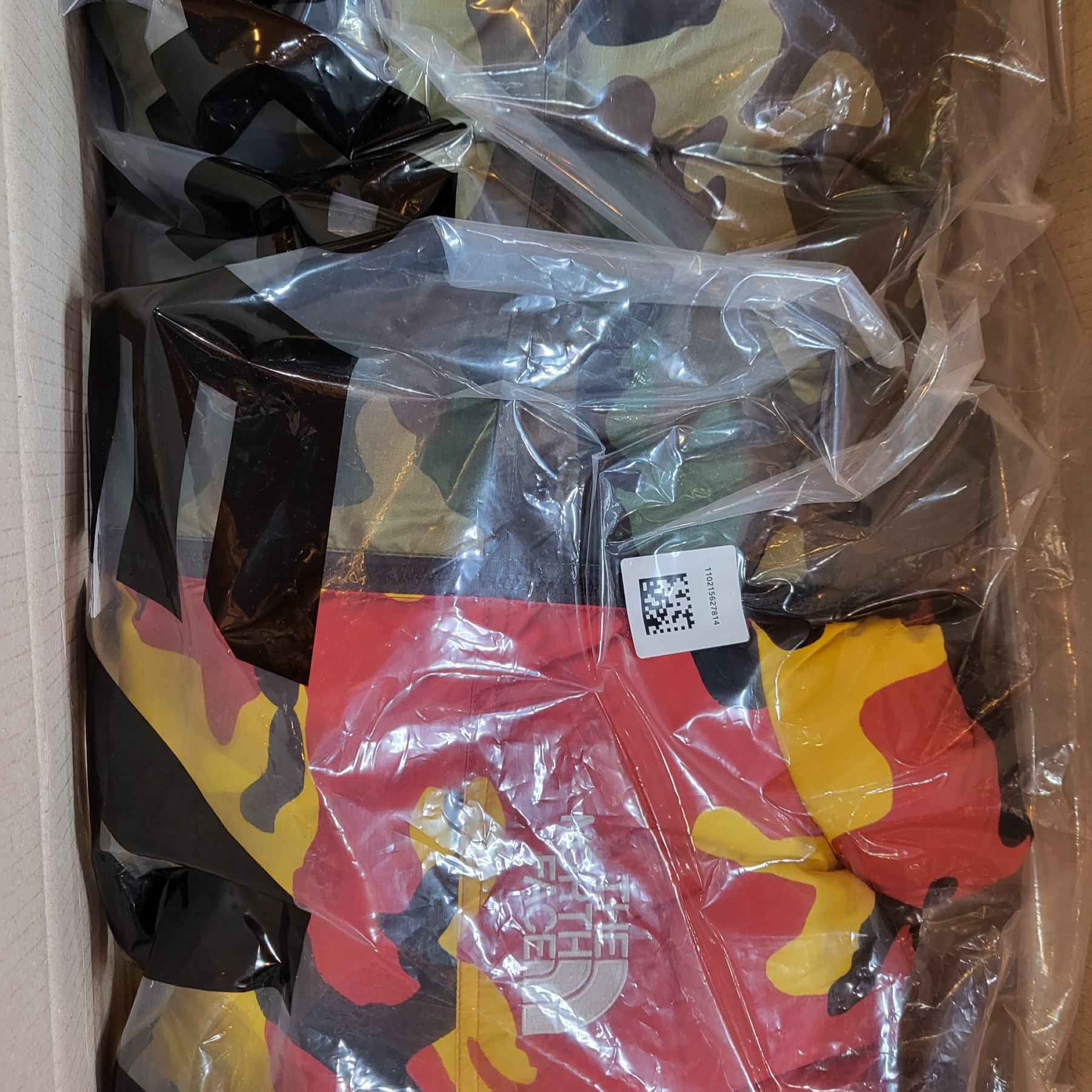 Supreme x The North Face Split Nuptse Jacket Camo - 24SS 착용 스타일