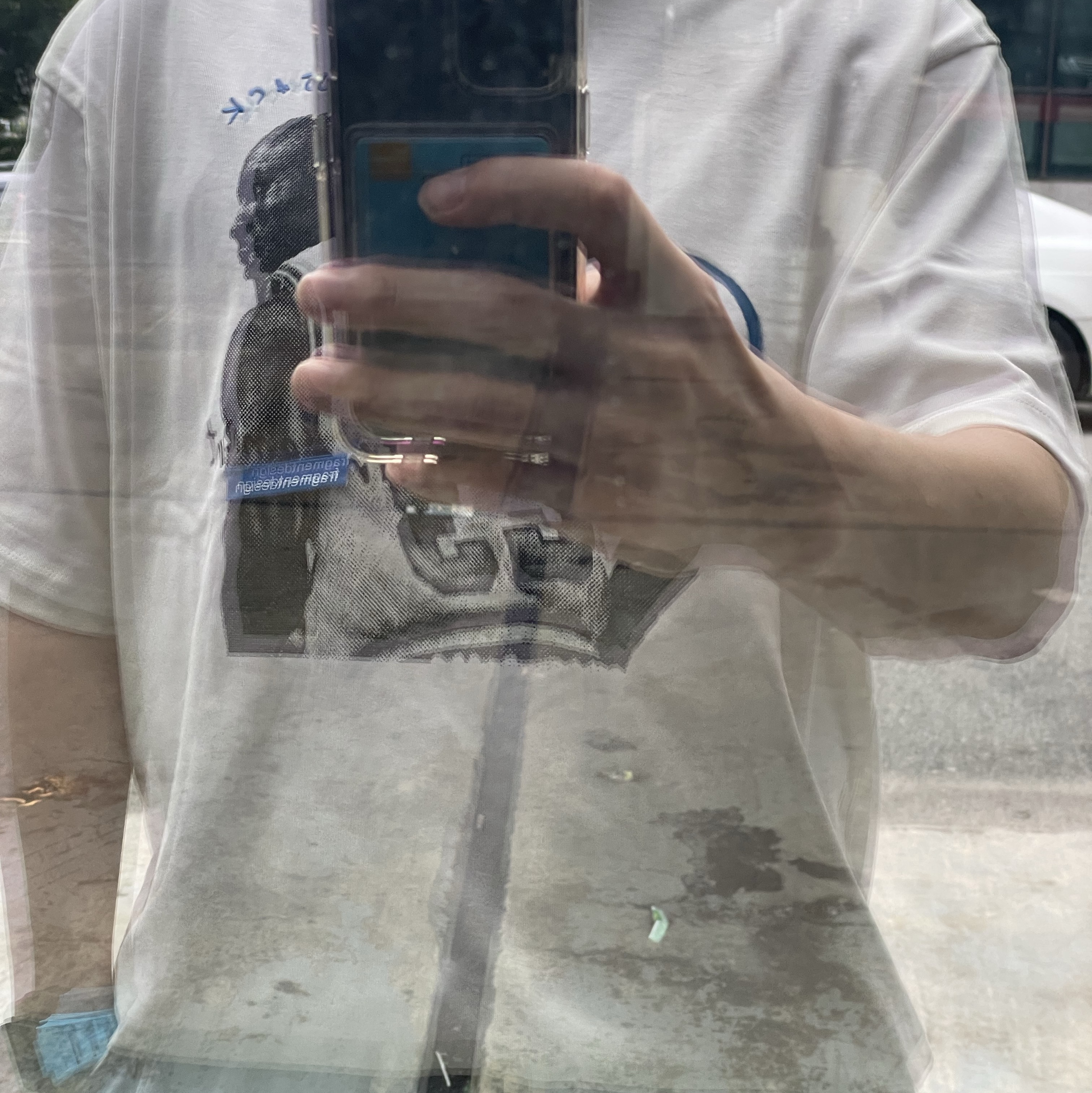 Jordan x Travis Scott x Fragment T-Shirt Sail (DJ0619-133), Jordan 1 Retro Royal 2017 착용 스타일 - 1