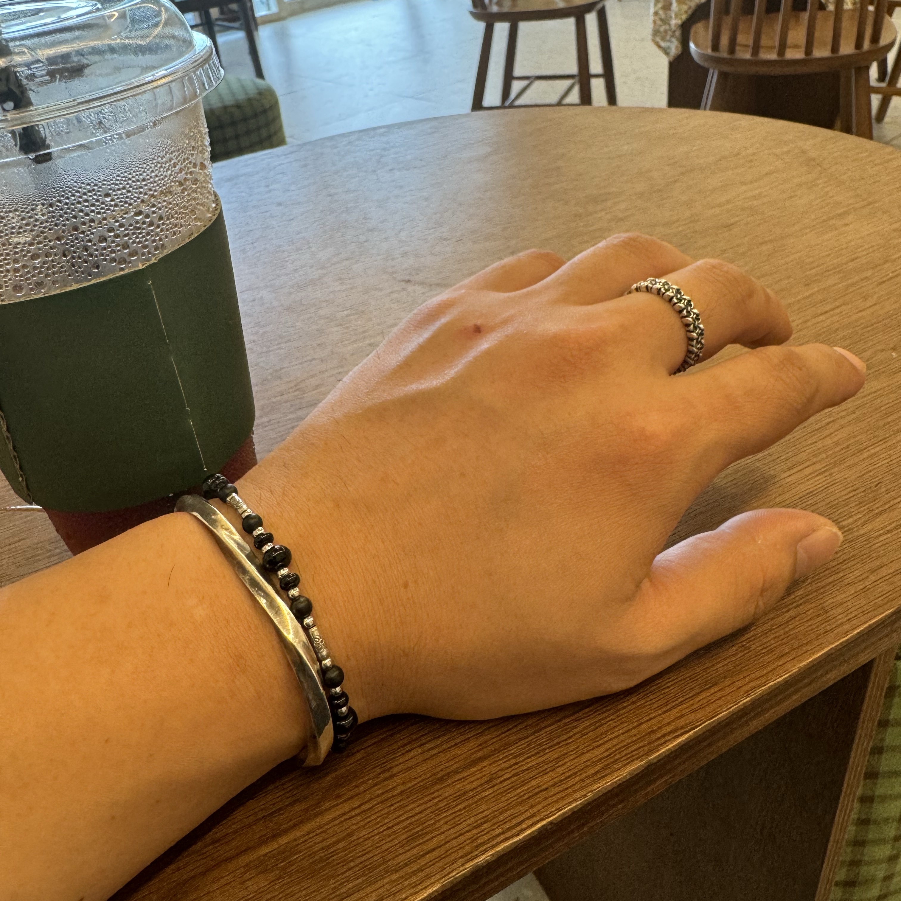 Gucci Interlocking G Bracelet Silver, Werkstatt:Munchen Ring Forever Sterling Silver - 24SS 착용 스타일 - 2