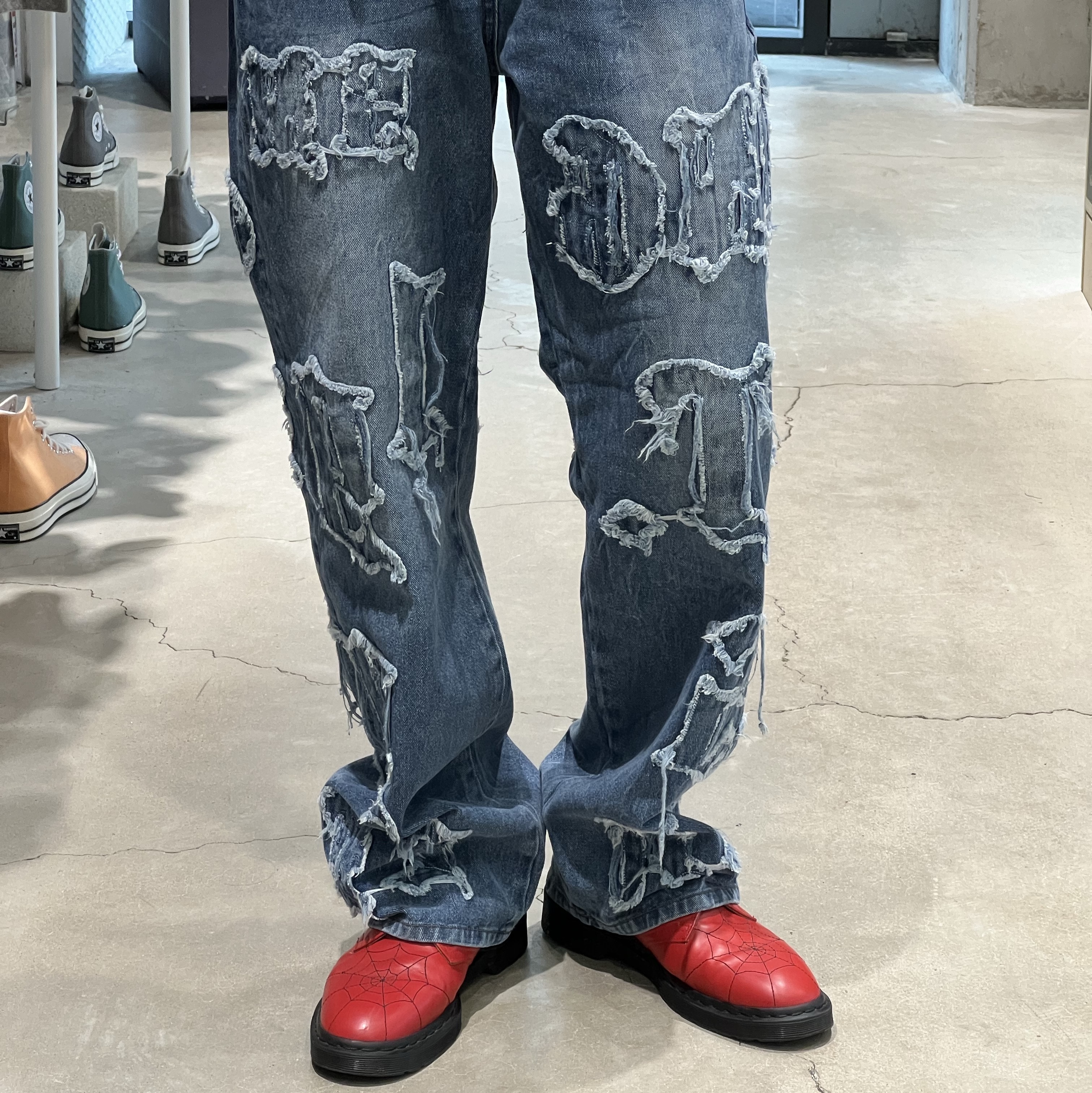 Dr. Martens x Supreme Spiderweb 3-Eye Shoe Red, Deus Ex Machina Saber Moto Jersey Red 착용 스타일 - 2