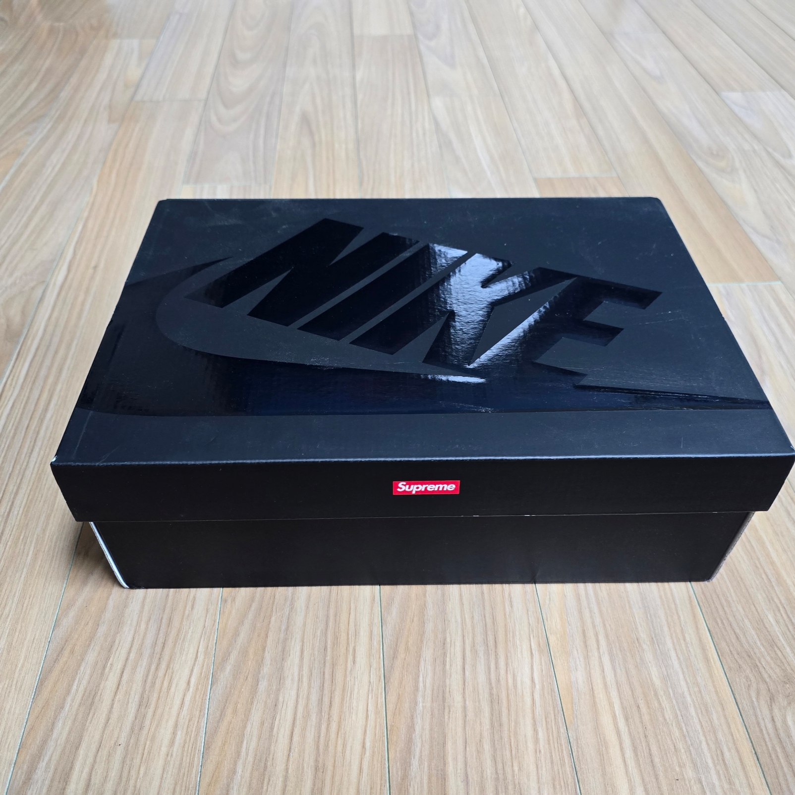 Nike x Supreme Air Force 1 Low Black 착용 스타일 - 1