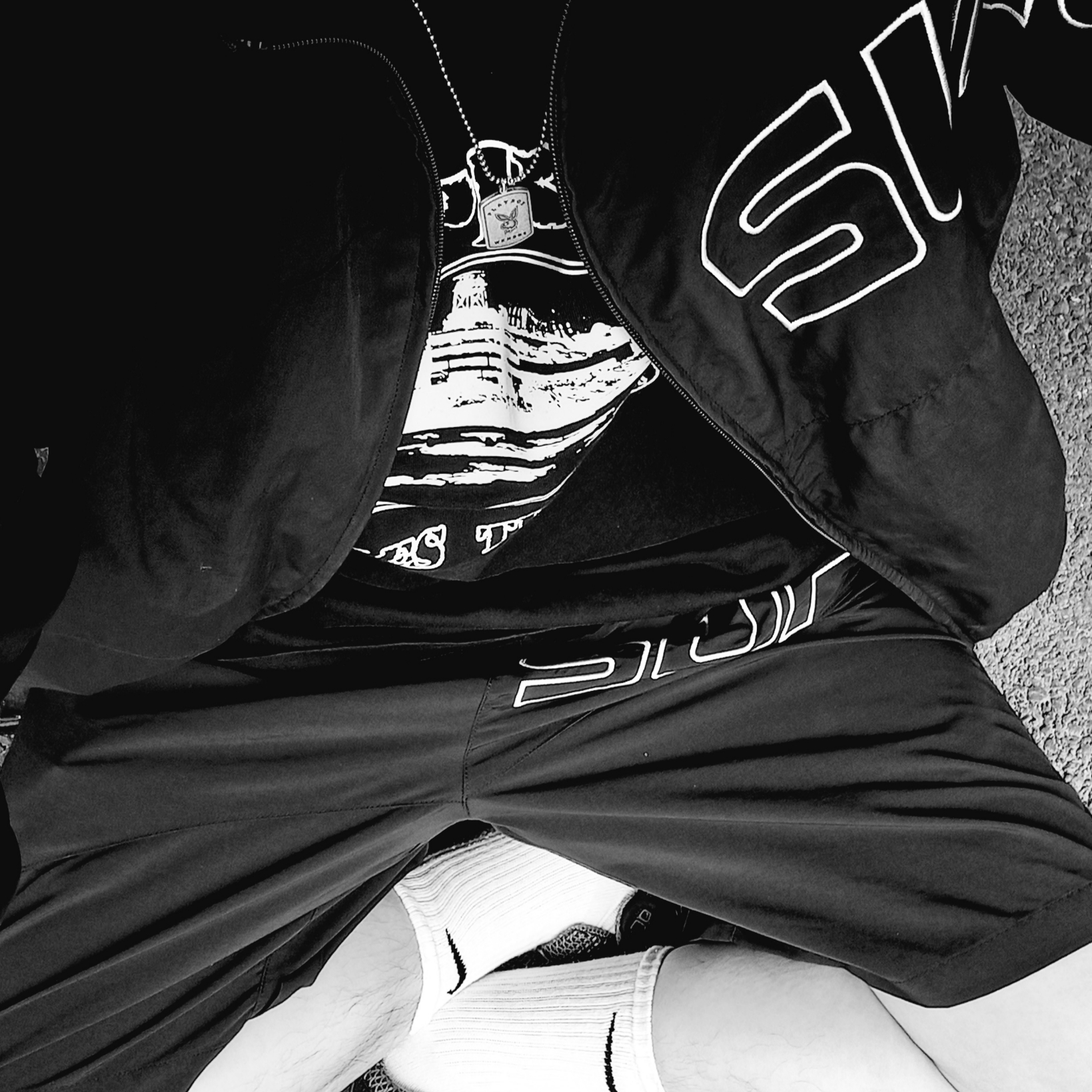 Supreme Curve Track Jacket Black - 24SS, Supreme Curve Nylon Short Black - 24SS 착용 스타일 - 2