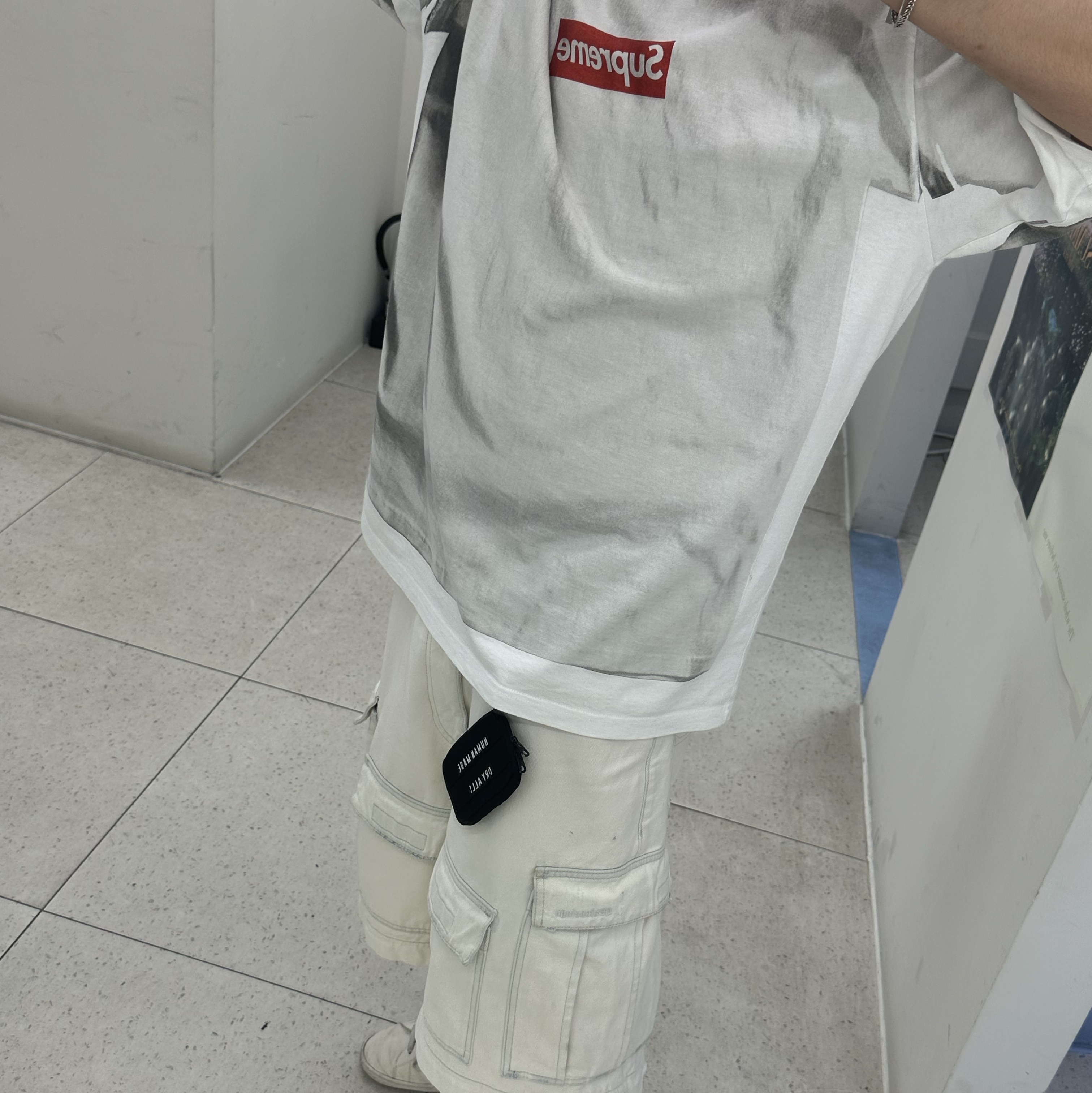 Supreme x MM6 Maison Margiela Box Logo T-Shirt White - 24SS 착용 스타일