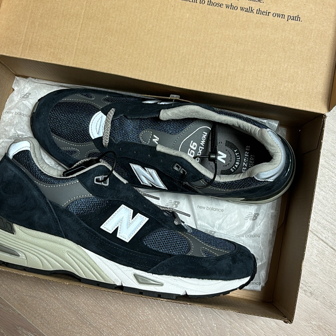 New Balance 991 Made in UK Navy 착용 스타일