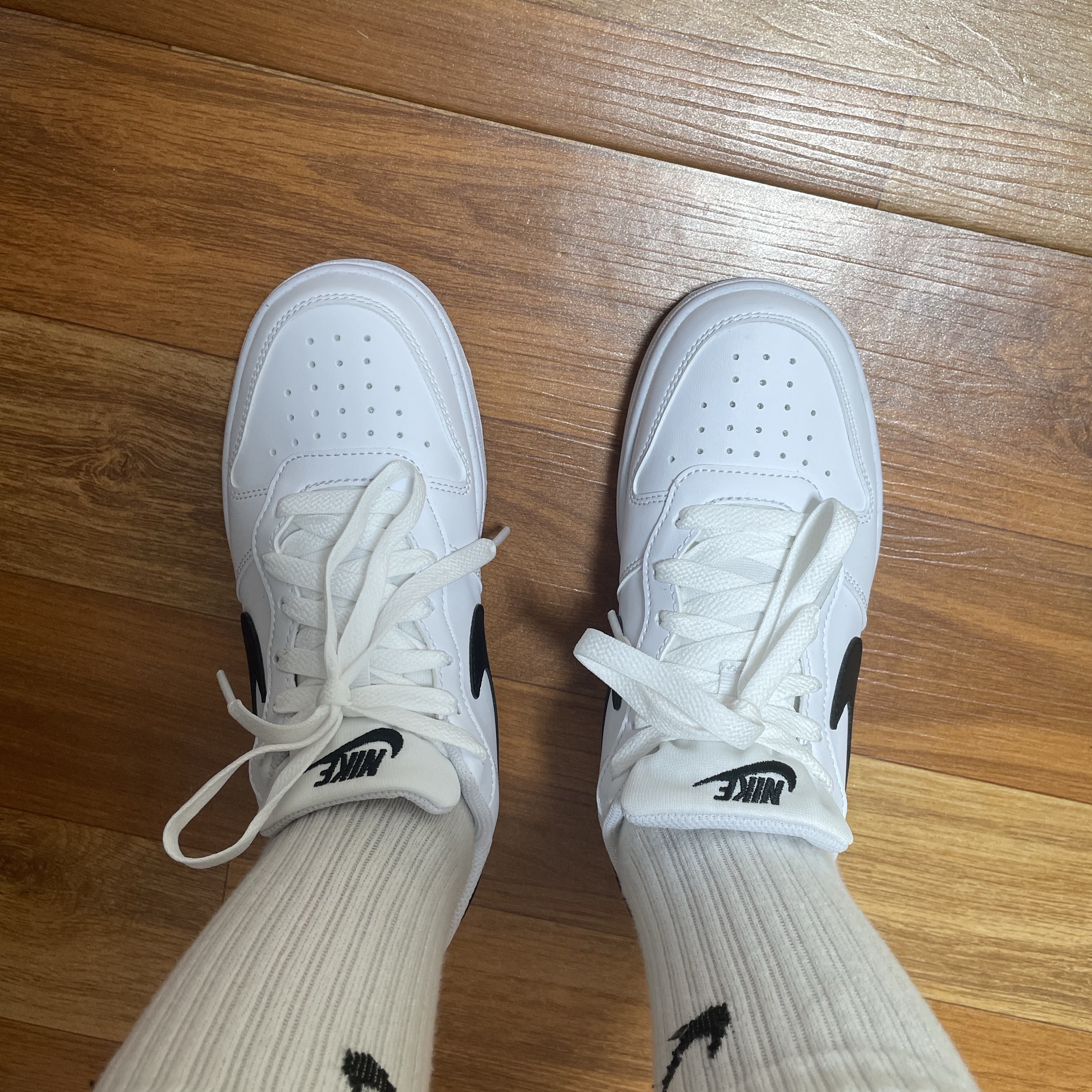 (GS) Nike Court Borough Low Recraft White Black 착용 스타일