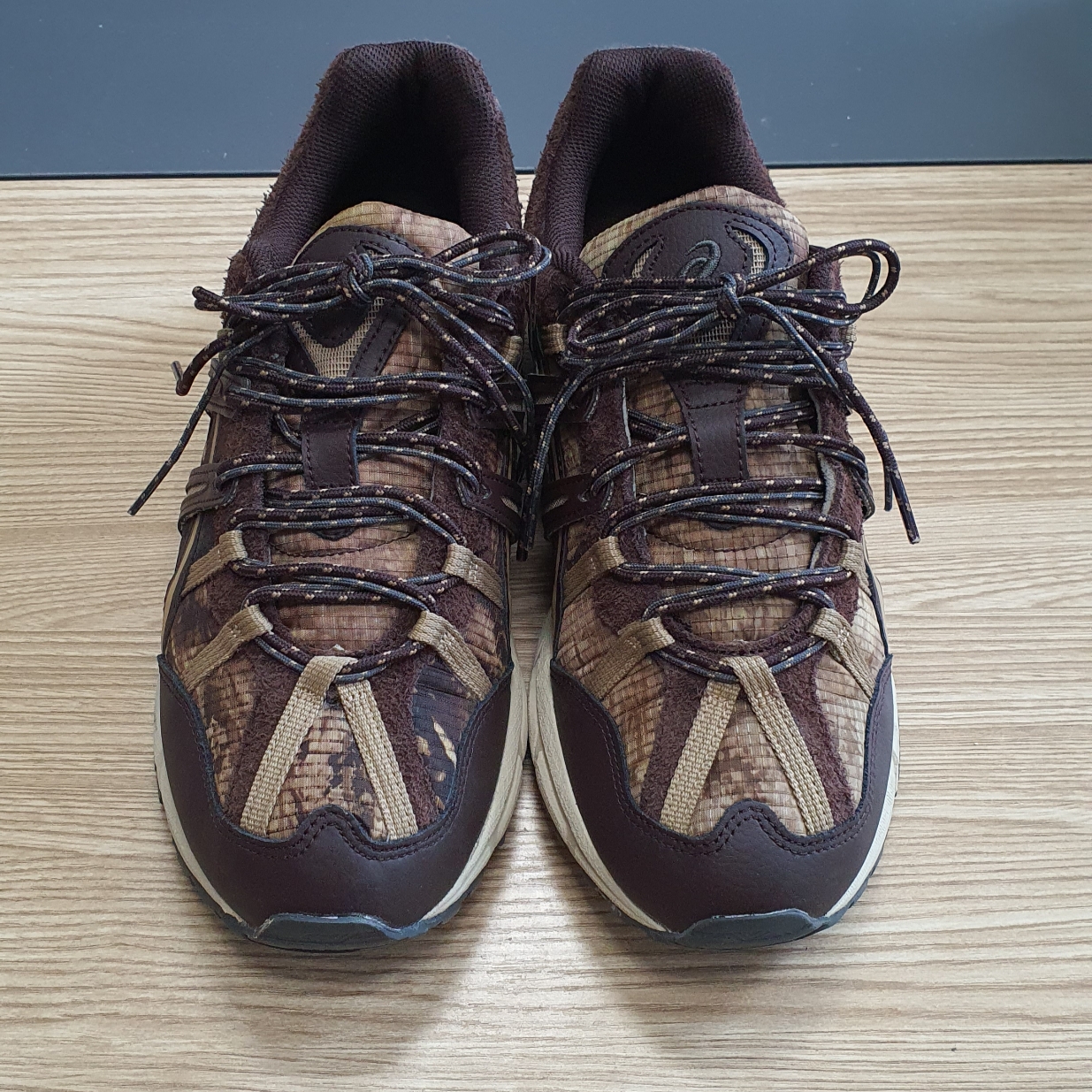 Asics Gel-Sonoma 15-50 Coffee Desert Camp 착용 스타일 - 1
