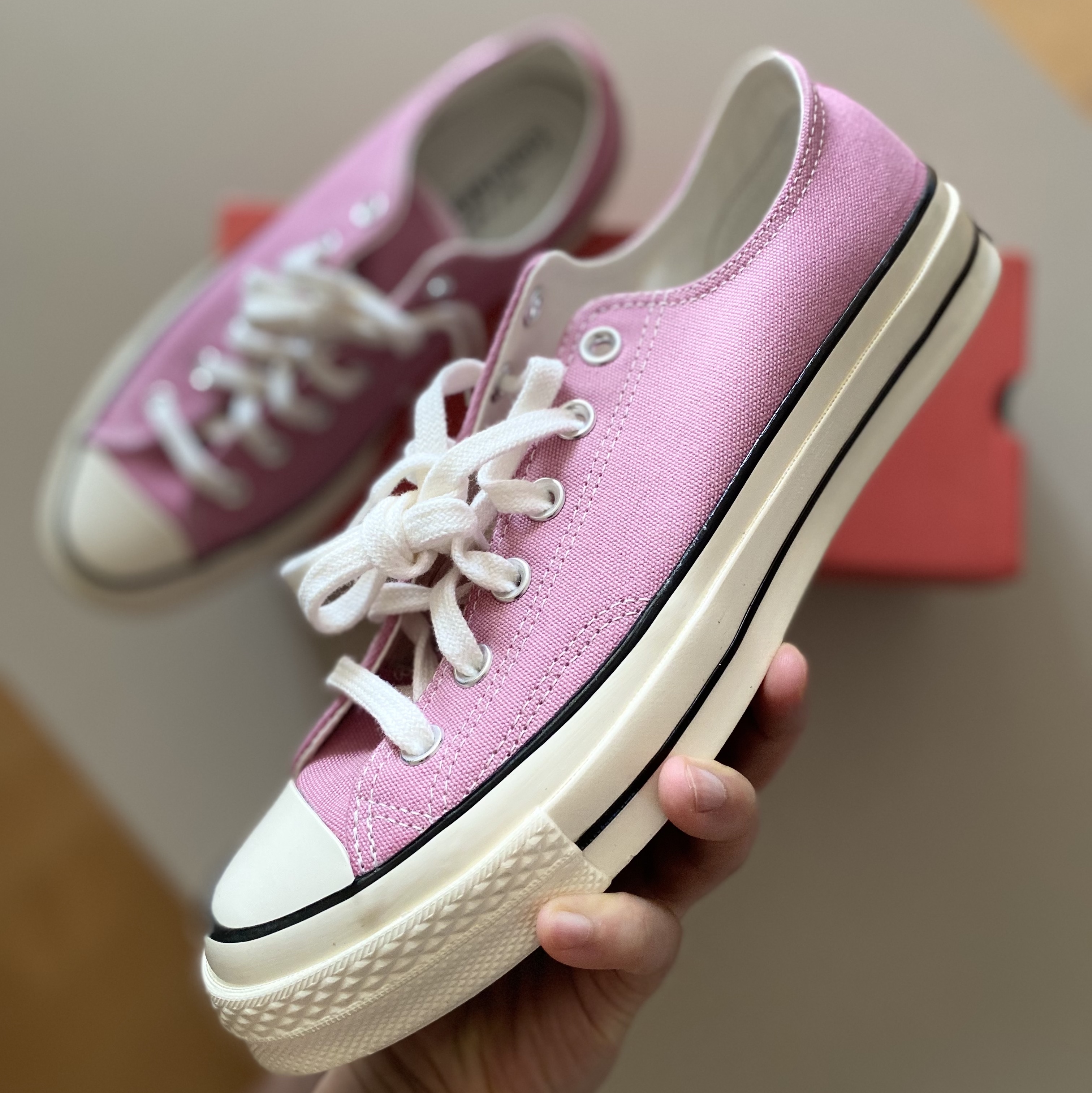 Converse Chuck 70 Ox Vintage Canvas Magic Flamingo 착용 스타일