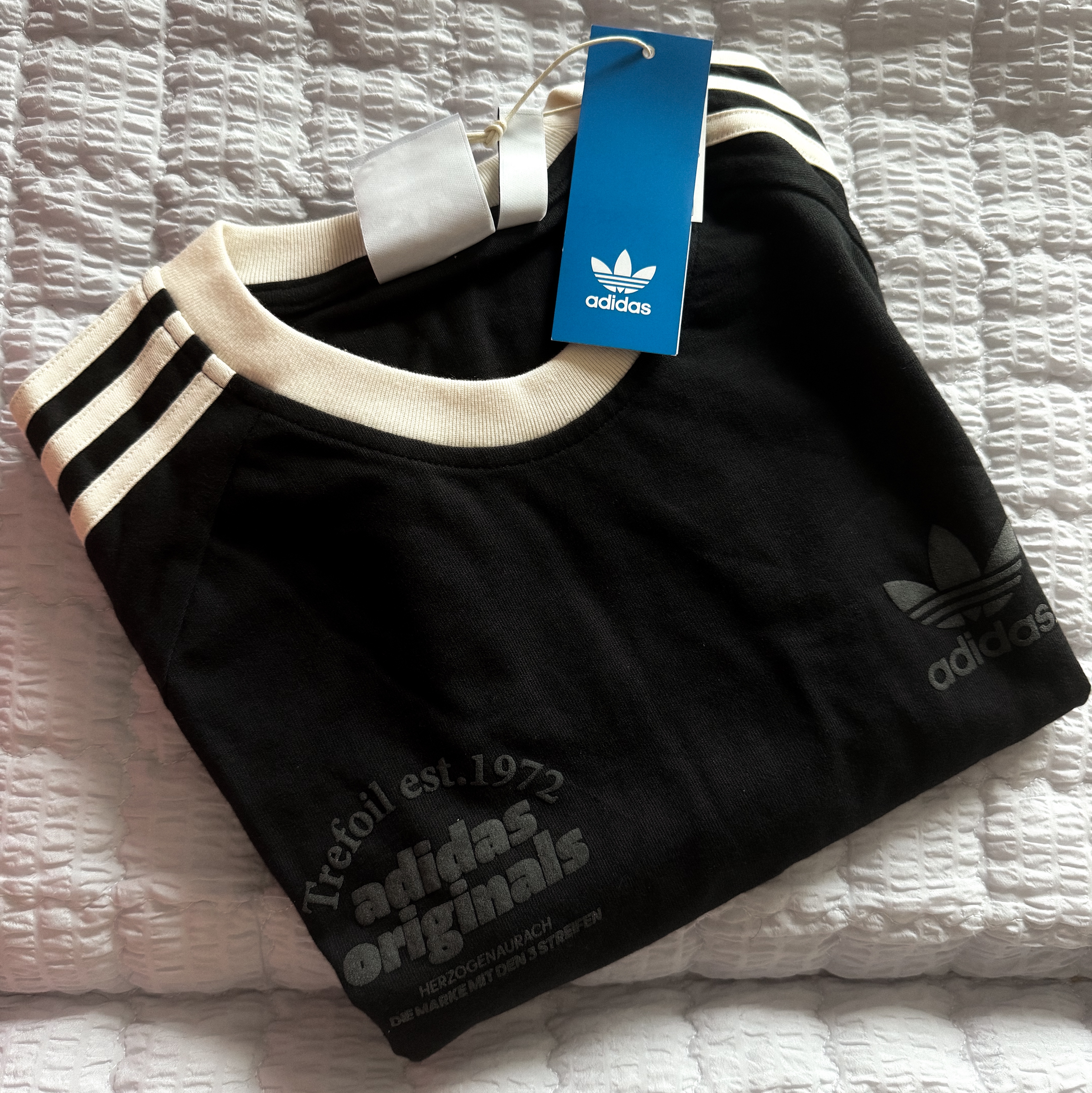 Adidas GRF T-Shirt Black - KR Sizing 착용 스타일