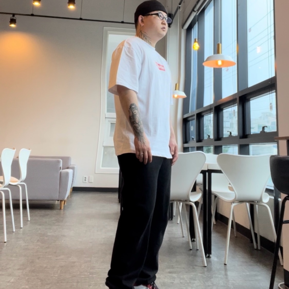 Supreme West Hollywood Box Logo T-Shirt White - 23SS 착용 스타일 - 2
