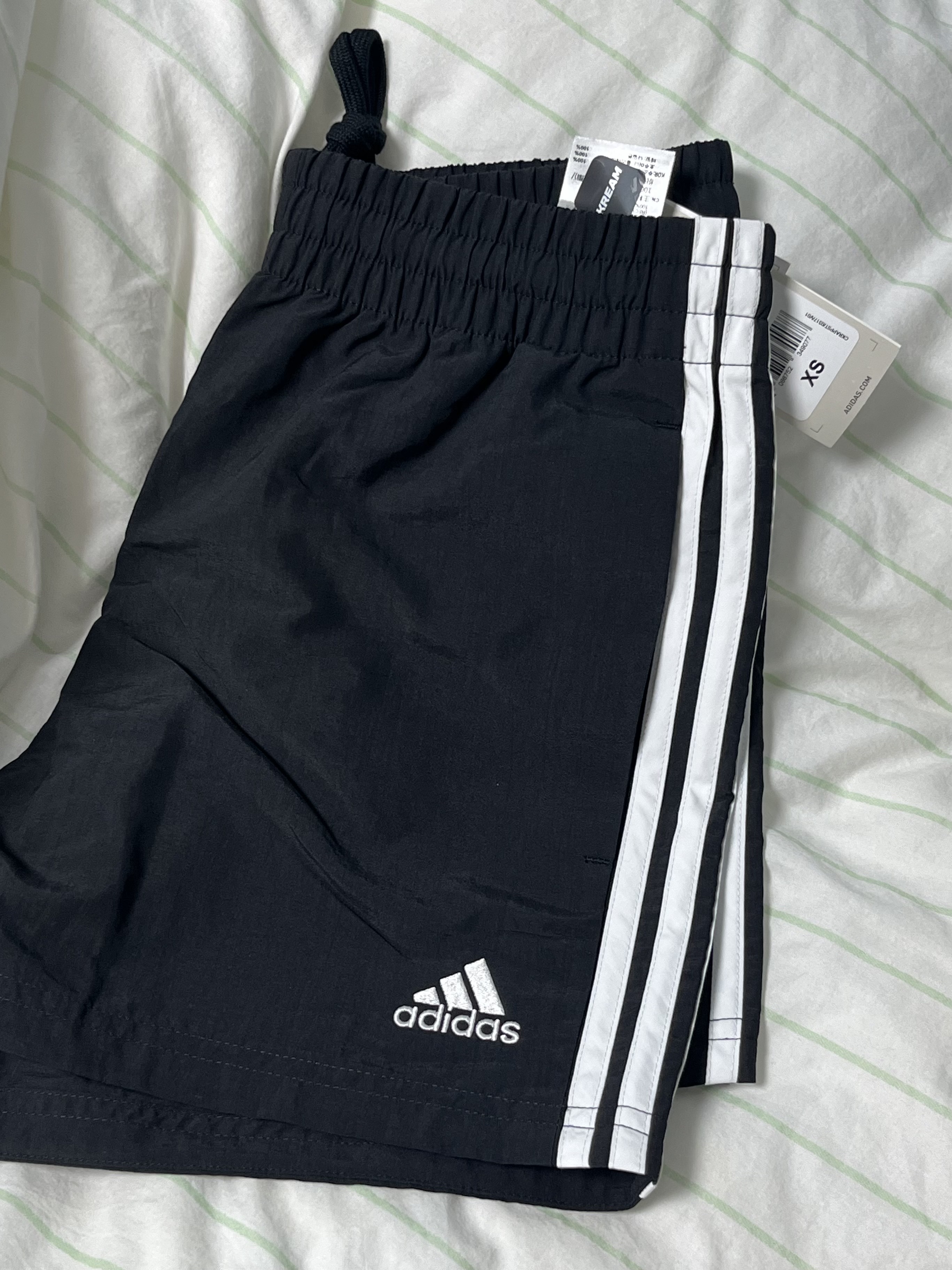(W) Adidas 3-Stripes Woven Shorts Black - KR Sizing 착용 스타일