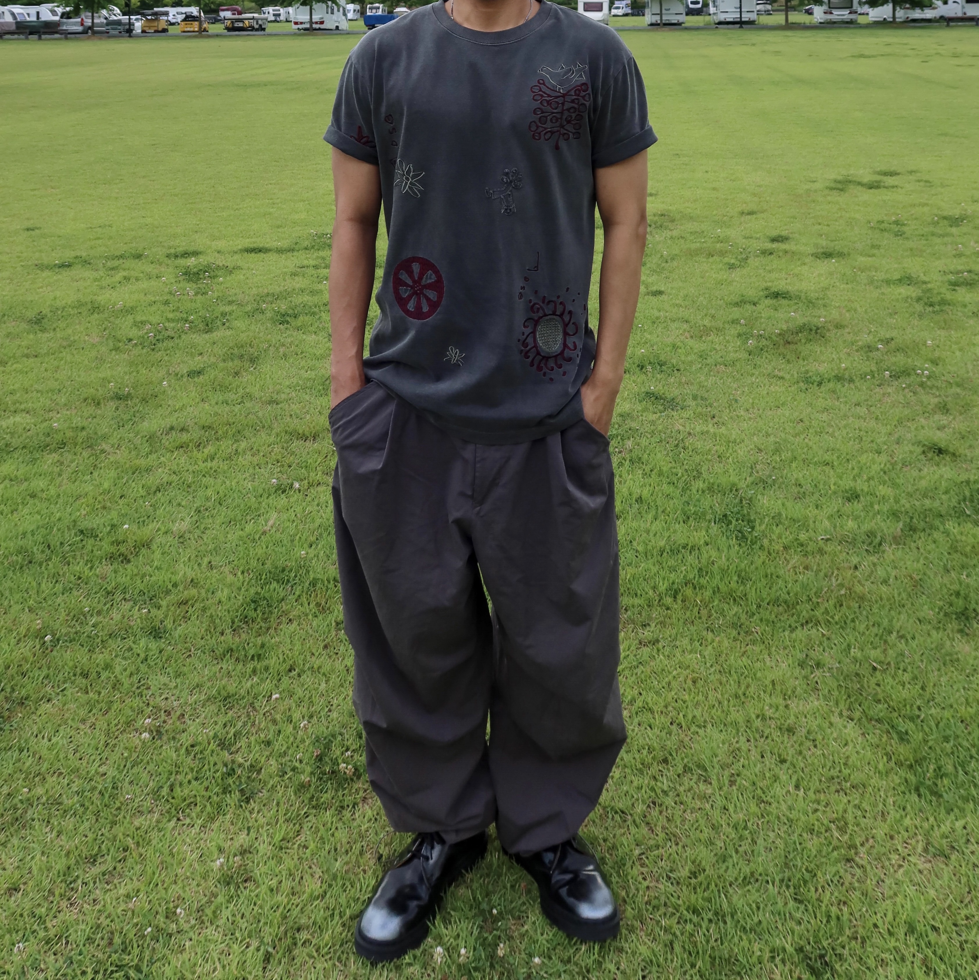 Dr. Martens x Supreme 1461 Gray Silver 착용 스타일