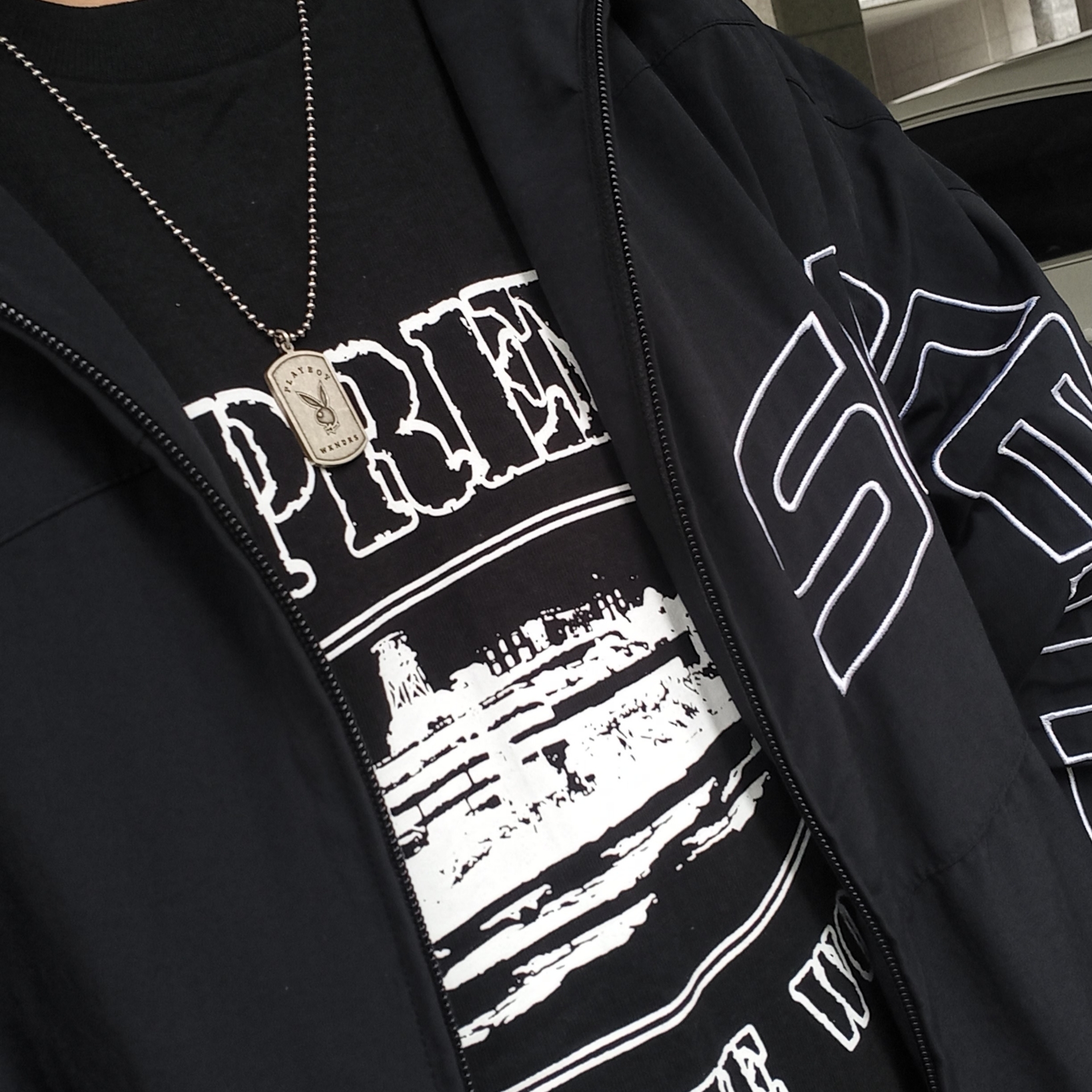 Supreme x Corteiz Rules The World T-Shirt Black - 23FW, Supreme Curve Track Jacket Black - 24SS 착용 스타일 - 1