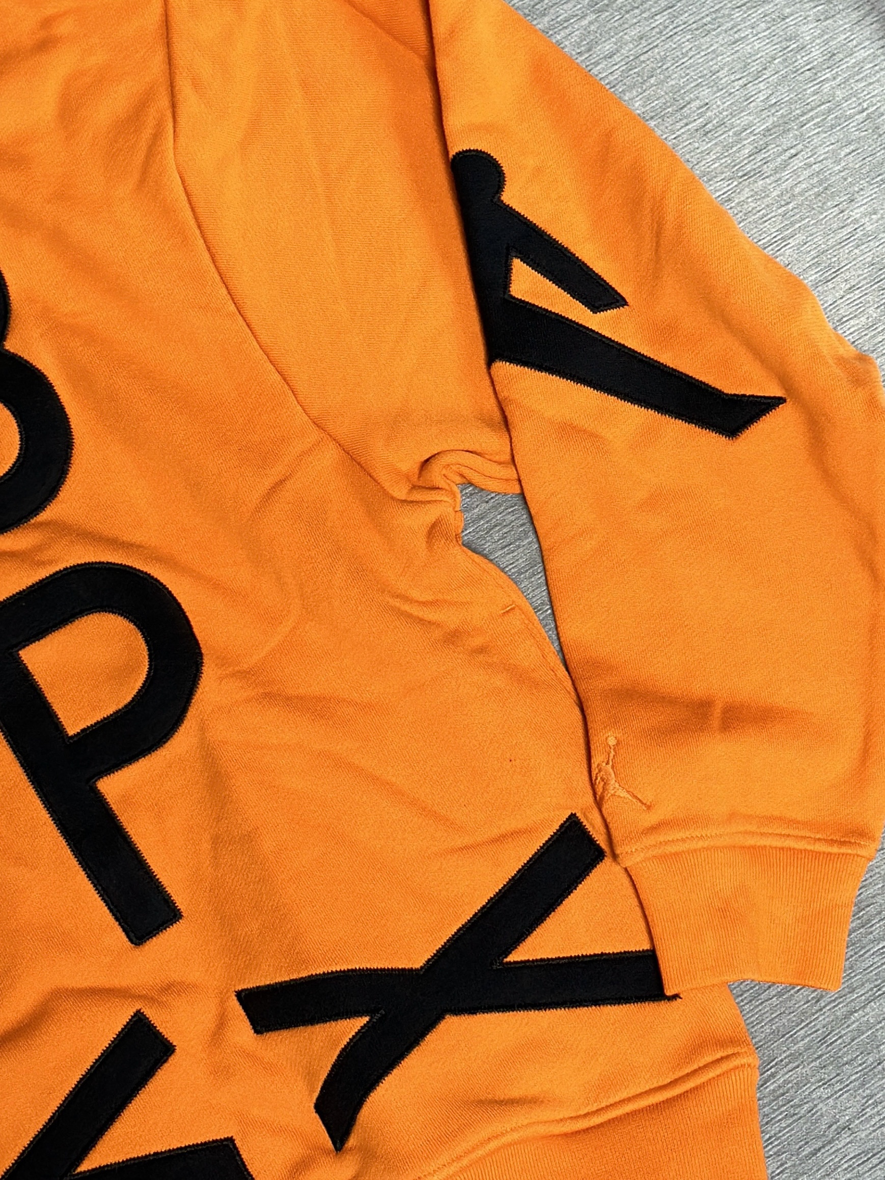 Jordan x Nina Chanel Abney Fleece Hoodie Alpha Orange (FZ7514-806) 착용 스타일 - 2