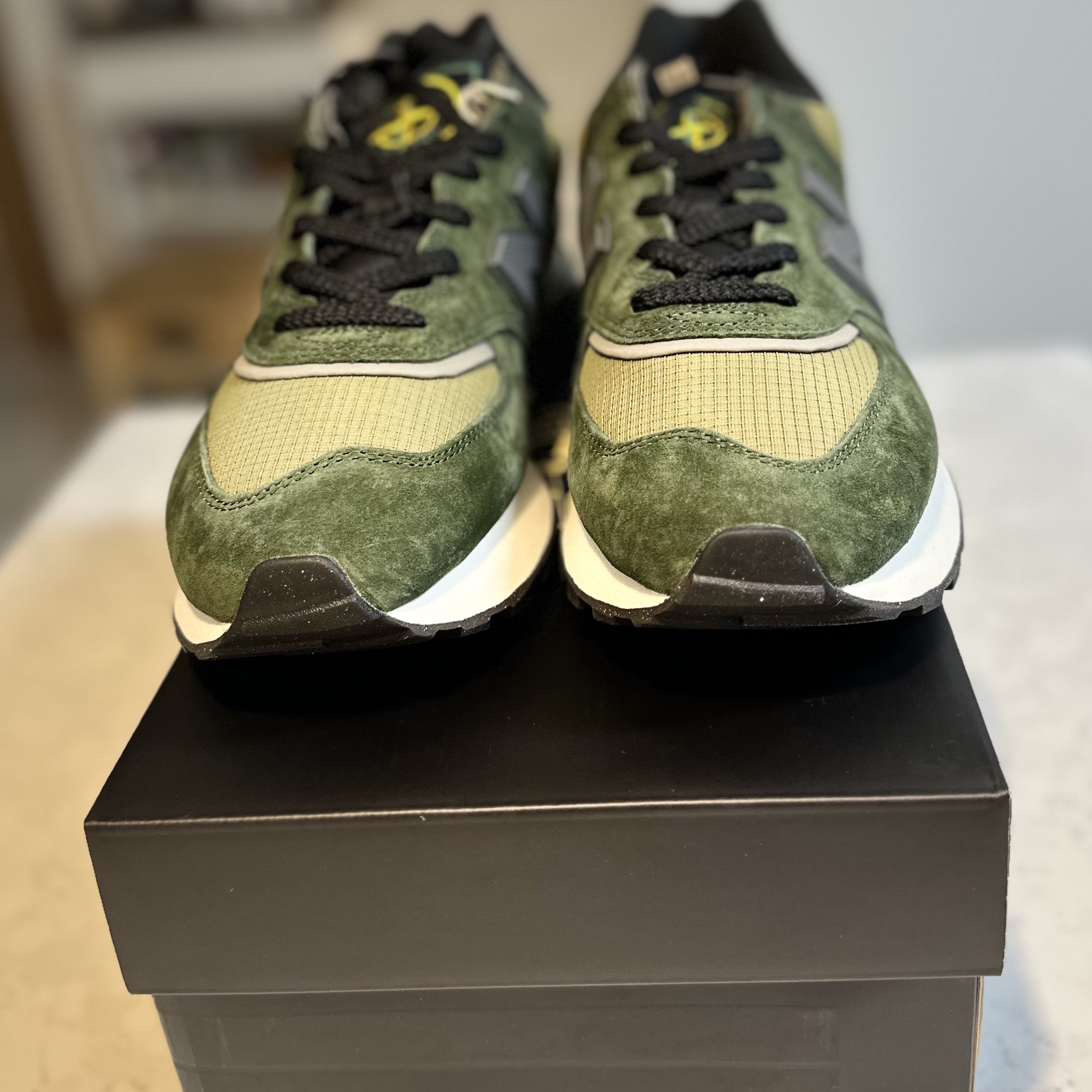New Balance x Stone Island 574 Legacy Dark Green 착용 스타일 - 5