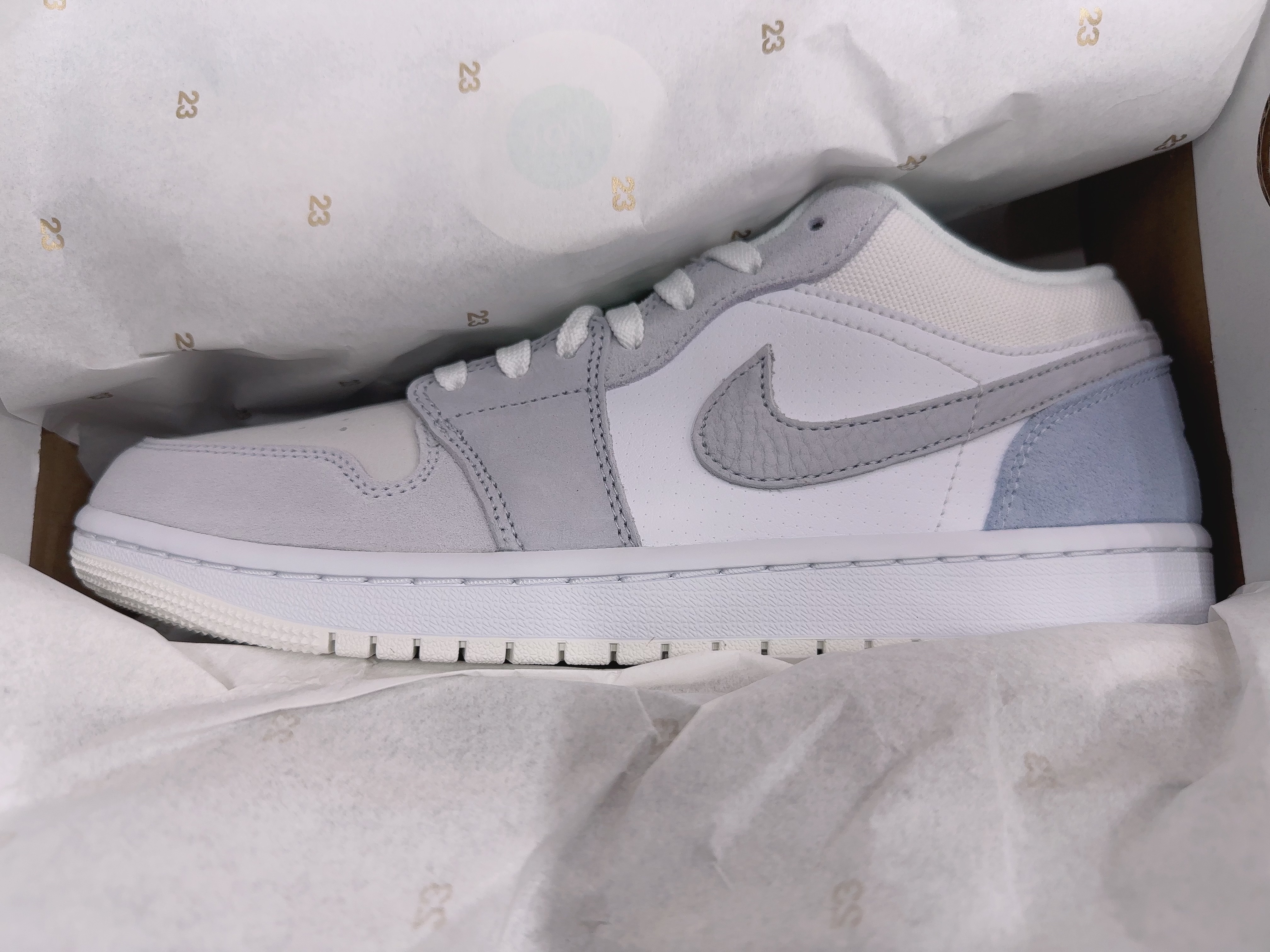 Jordan 1 Low Paris 착용 스타일