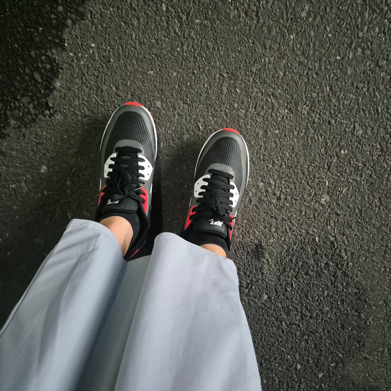 Nike Air Max 90 G Iron Grey Black 착용 스타일 - 2