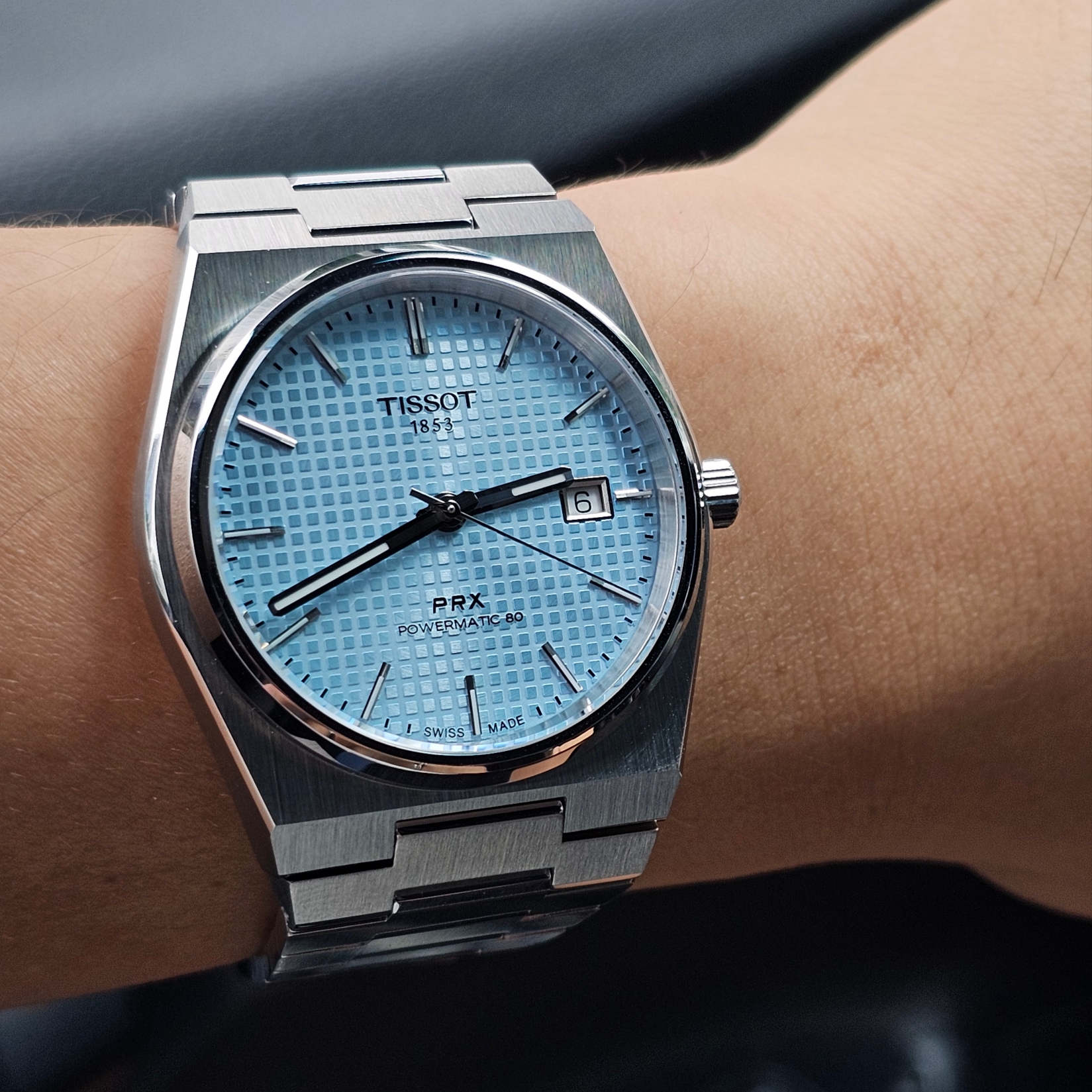 Tissot PRX Powermatic 80 40mm Steel Ice Blue 착용 스타일