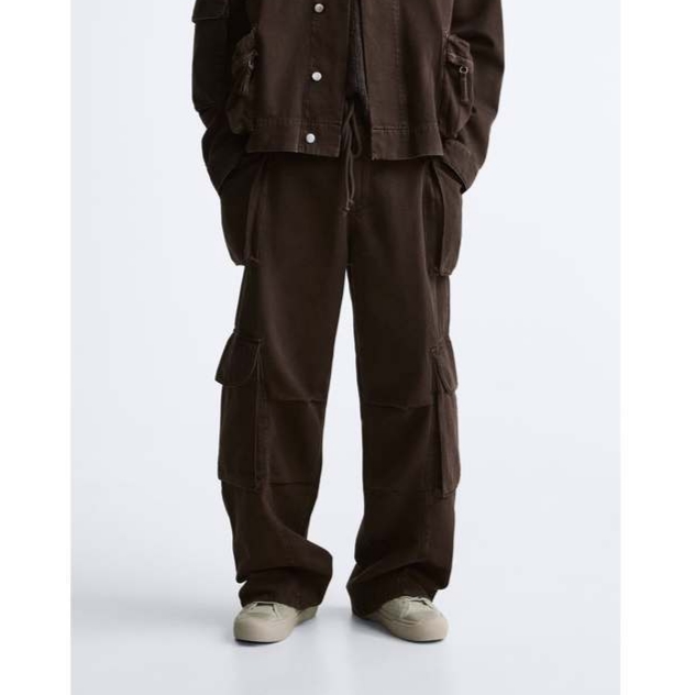 Zara Utility Cargo Jeans Chocolate 착용 스타일