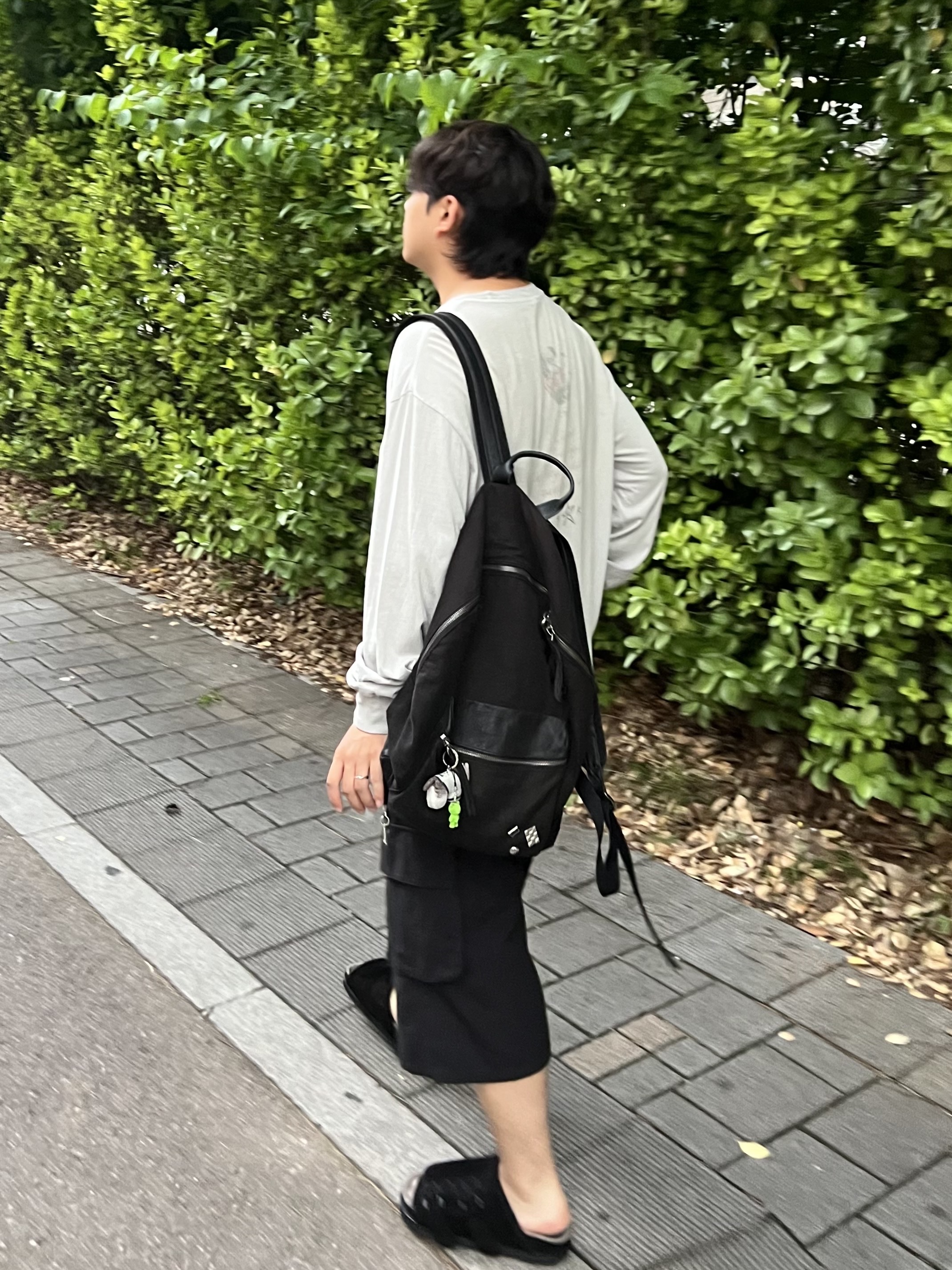Polyteru Human Index index 1/2 Cargo Pants Black, [프리오더] Polyteru Jumbo Slippers Black 착용 스타일 - 2