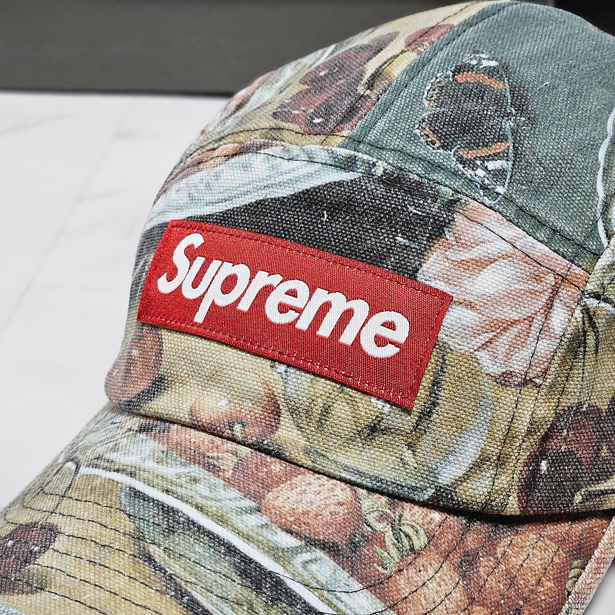 Supreme Strawberries Camp Cap Multicolor - 23SS 착용 스타일 - 3