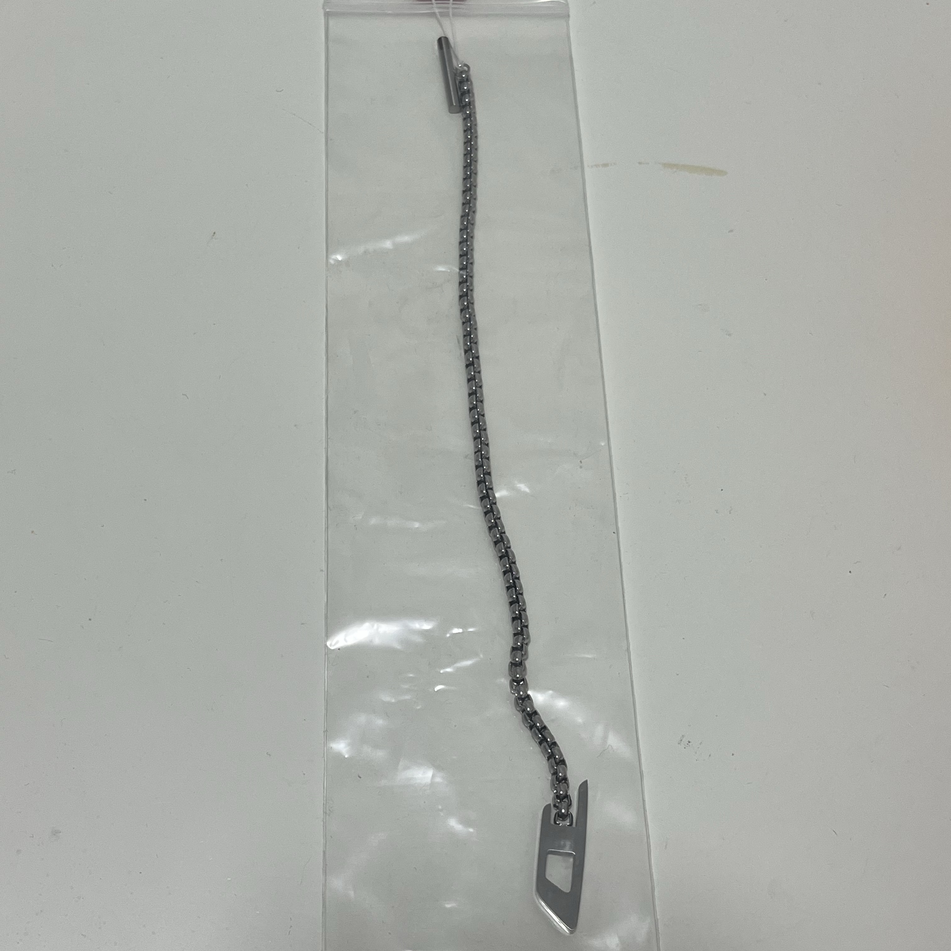 Diesel Dx1476 Stainless Steel Chain Bracelet Silver 착용 스타일 - 2