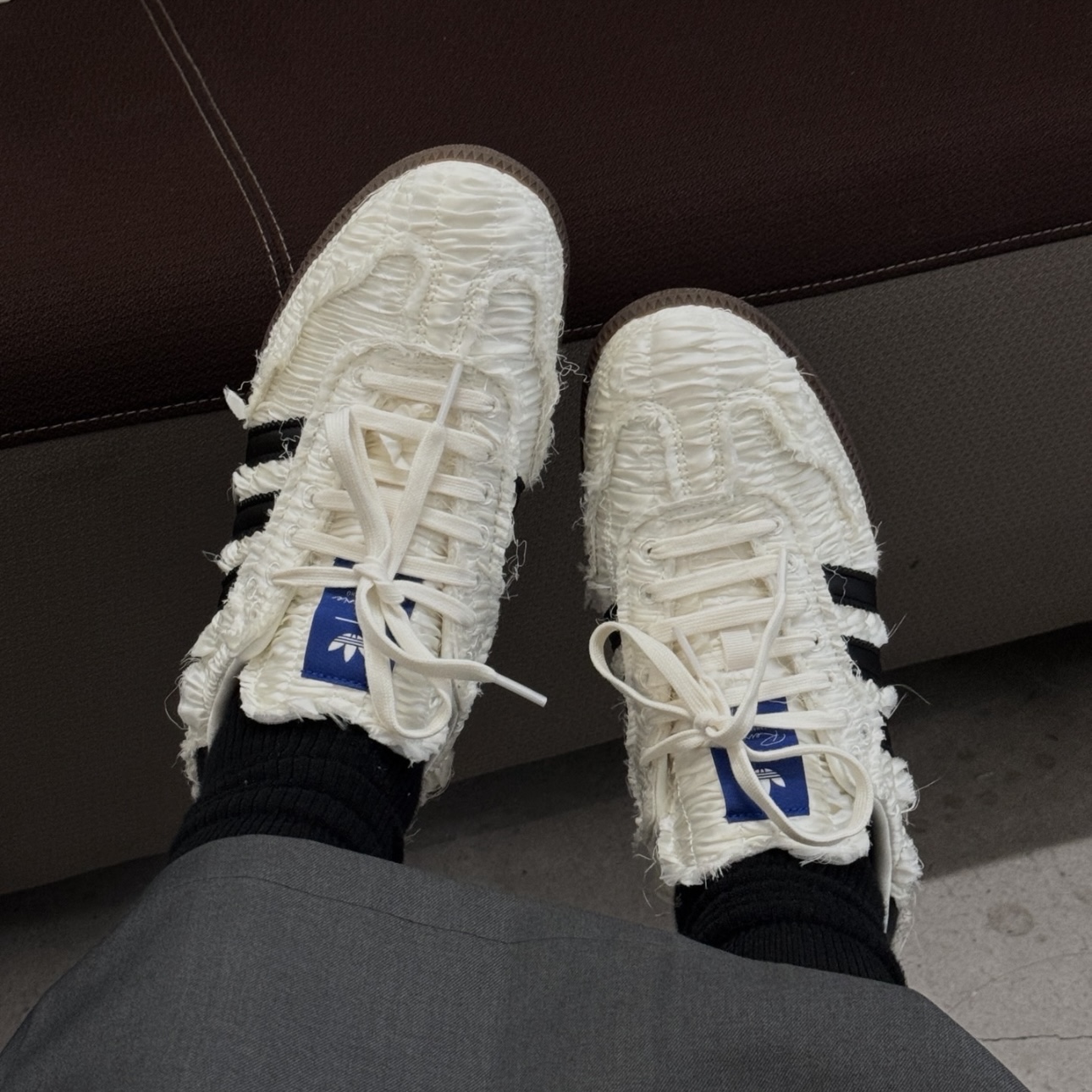 Adidas x Caroline Hu Samba Satin Off White 착용 스타일 - 1