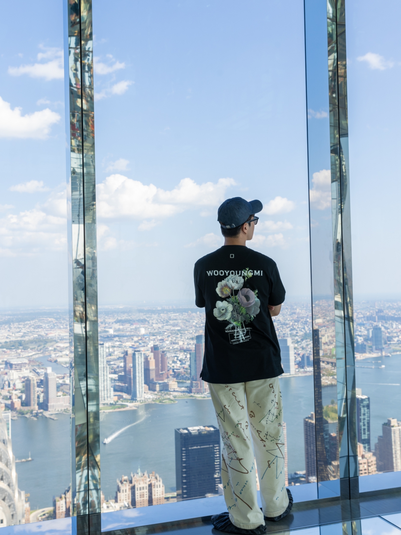 Wooyoungmi Flower Print Back Logo T-Shirt Black - 23FW, Human Made 6 Panel Denim Cap Indigo 착용 스타일 - 9