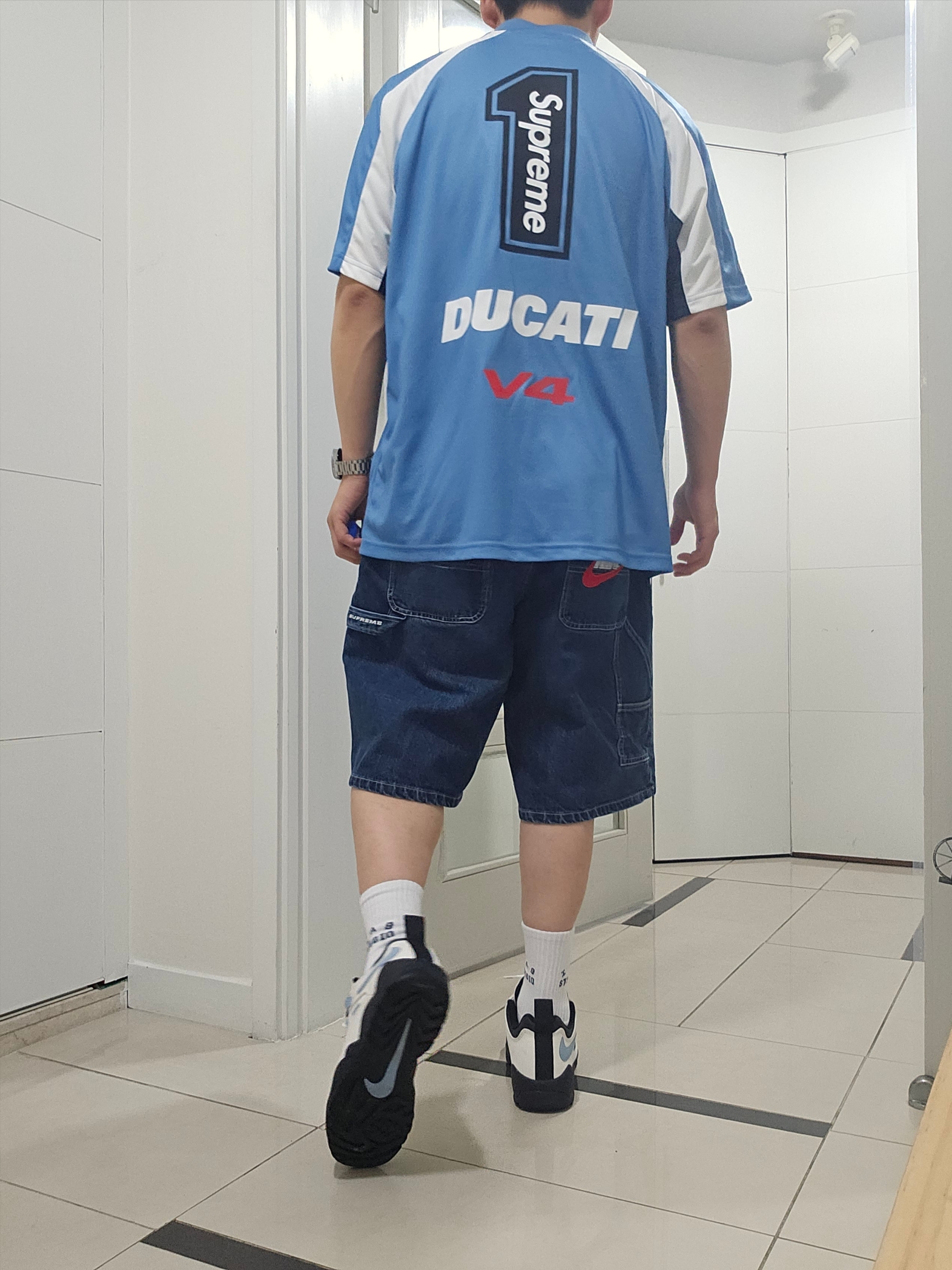 슈프림 x 두카티 사커 저지 블루 - 24SS | Supreme | KREAM 슈프림 x 두카티 사커 저지 블루 - 24SS | Supreme | KREAM