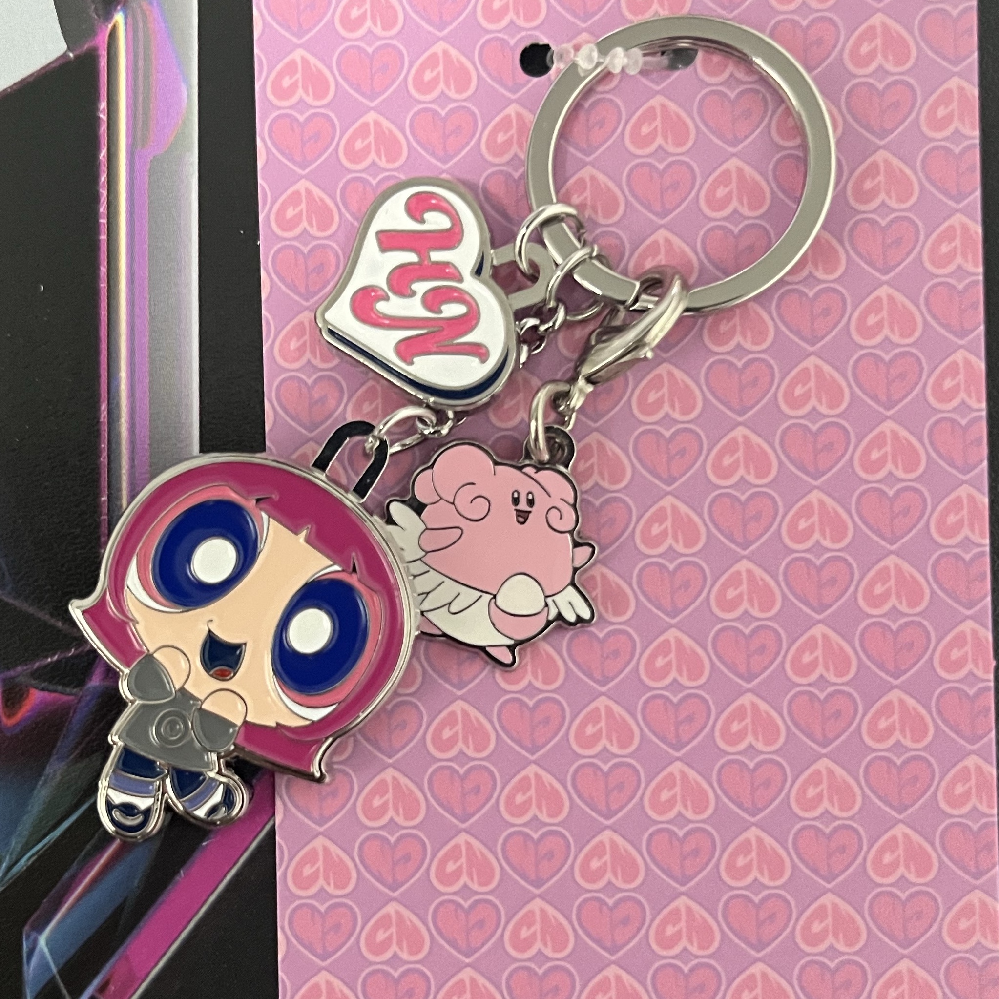 NewJeans x The Power Puff Girls Metal Keyring Hanni 착용 스타일