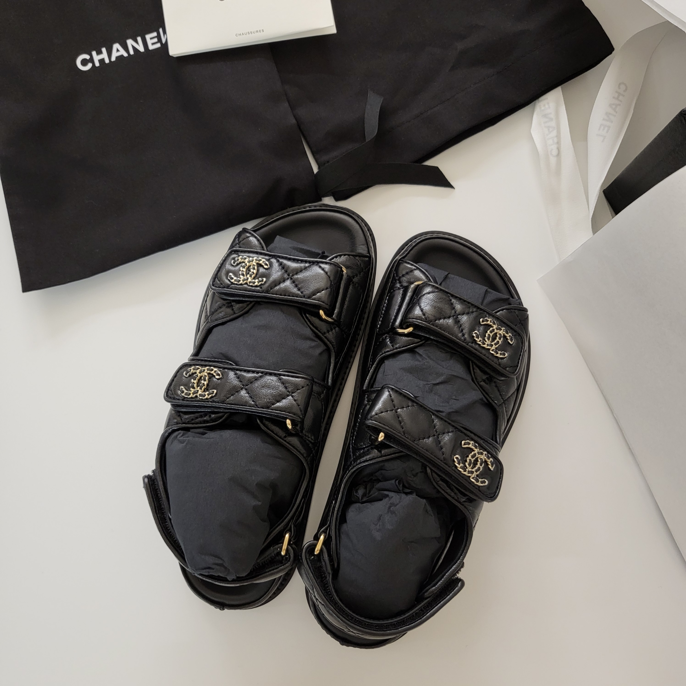 (W) Chanel Sandals Lambskin & Black 착용 스타일