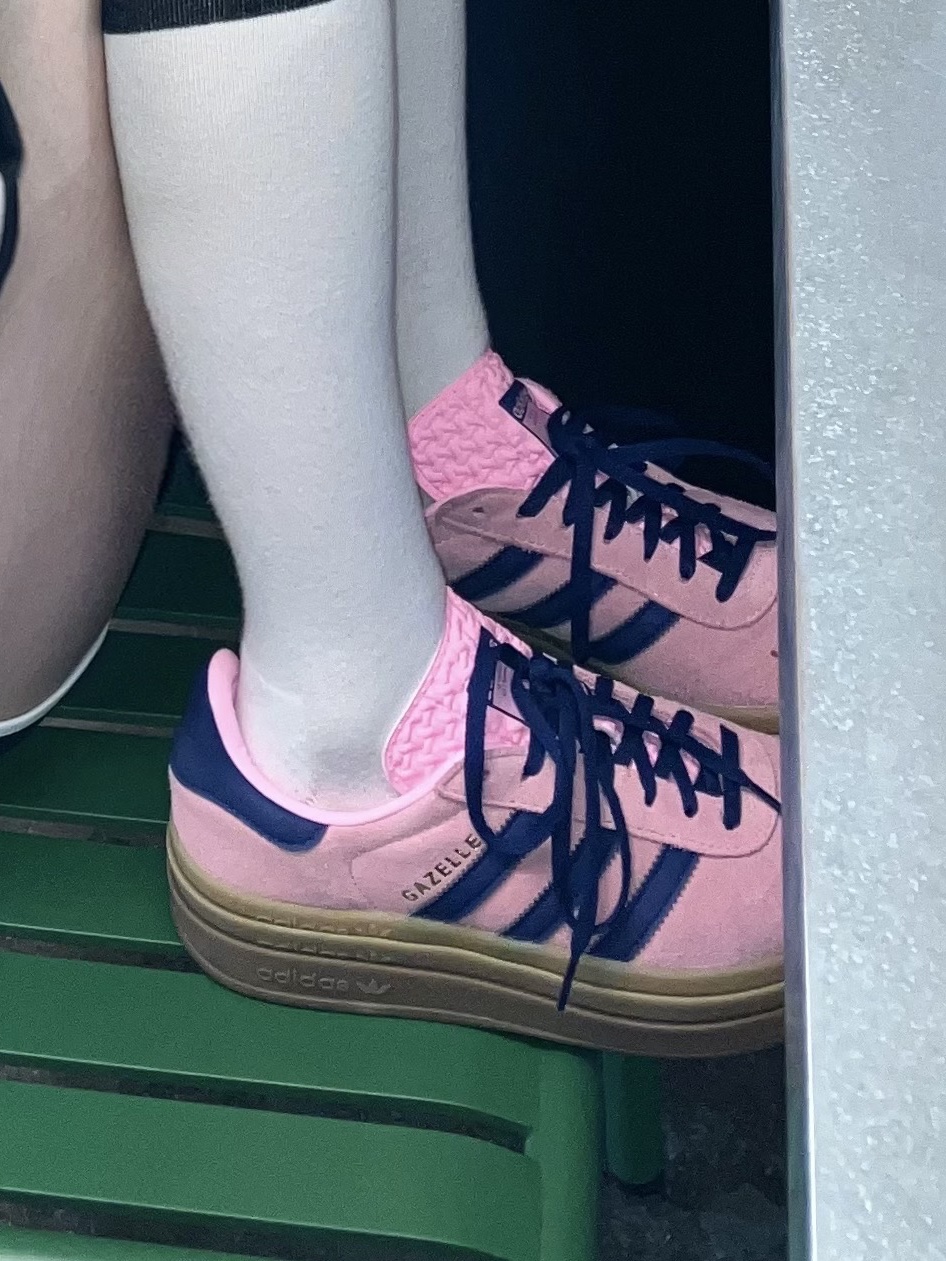 (W) Adidas Gazelle Bold Pink Glow Victory Blue, Adidas Adicolor Classics Firebird Track Top Black - KR Sizing 착용 스타일 - 4