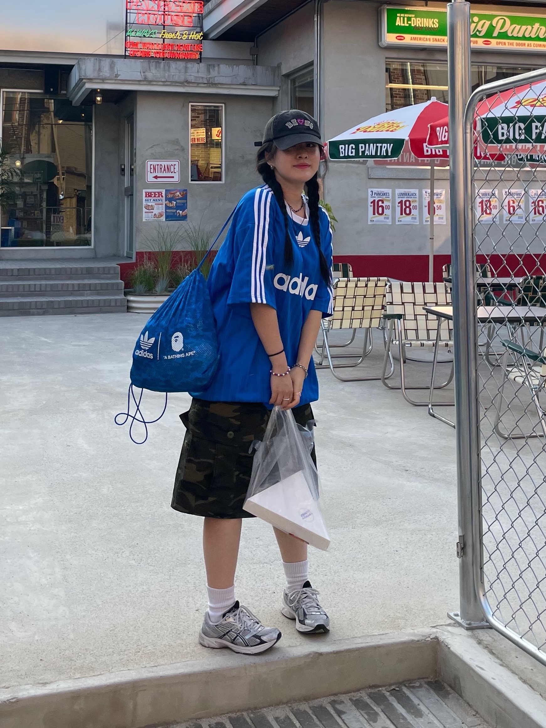 Asics Gel-1130 White Black, Adidas Adicolor T-Shirt Blue Bird White - KR Sizing 착용 스타일 - 1