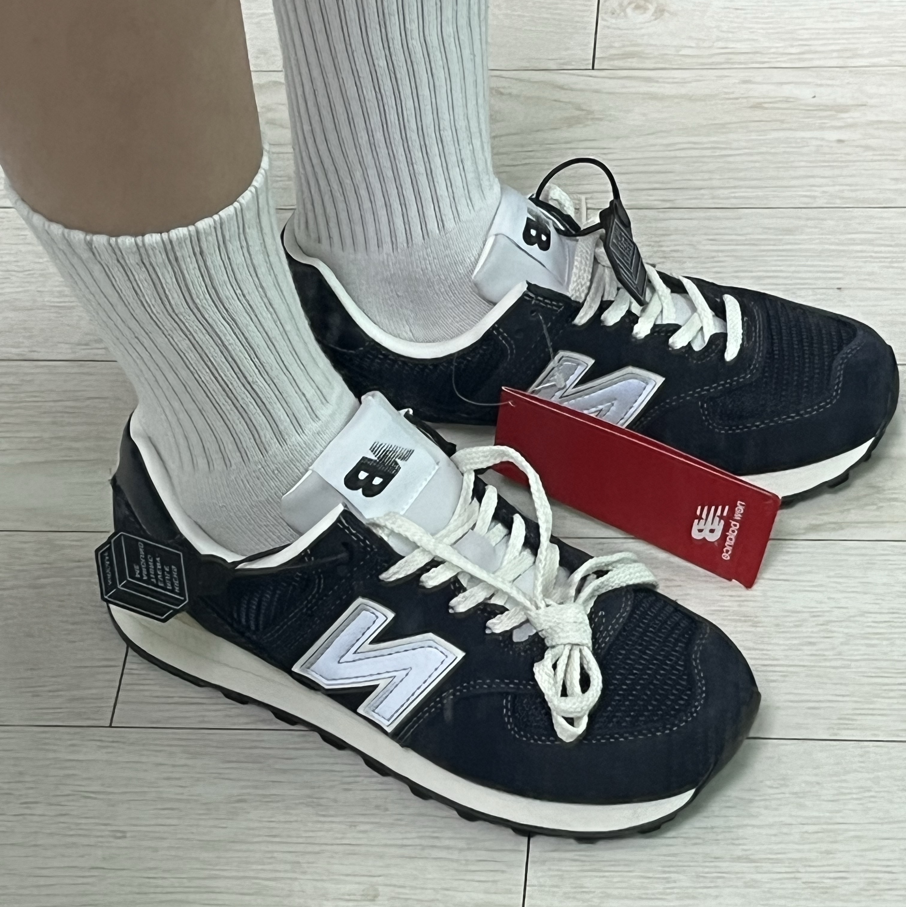 New Balance x Pottery 574 Premium Hard Navy 착용 스타일