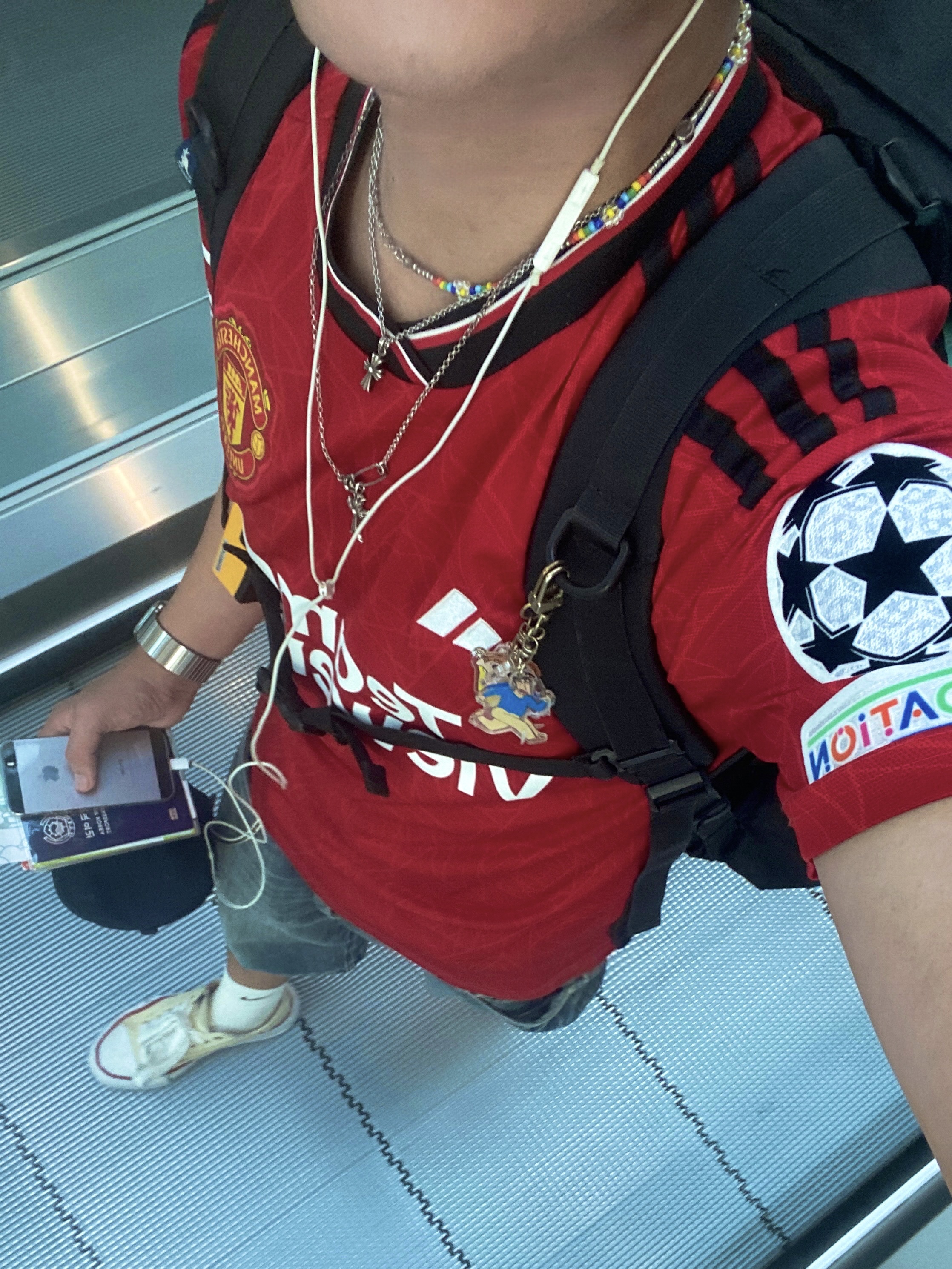 Adidas Manchester United 2023/24 Home Jersey Team Collegiate Red - KR Sizing (Non Marking Ver.), Maison Mihara Yasuhiro Peterson OG Sole Canvas Low-top Sneakers Natural 착용 스타일