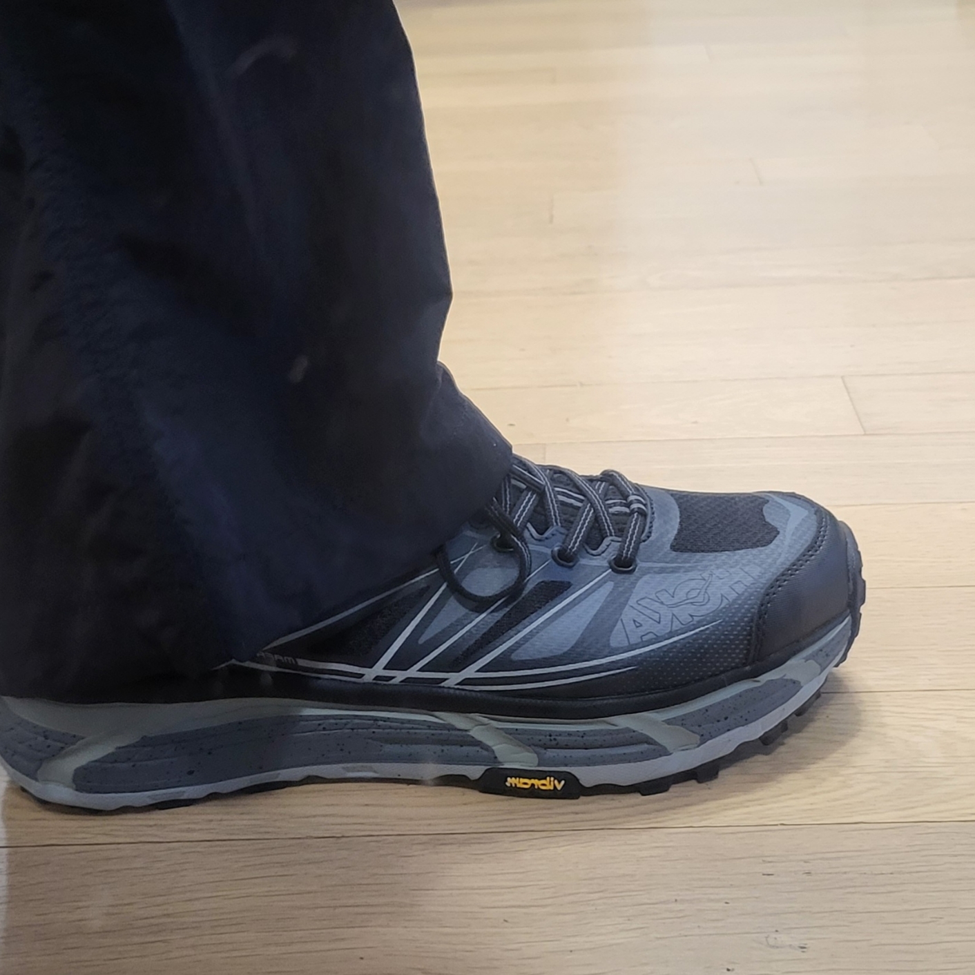 Hoka Mafate Speed 2 Black Castlerock 착용 스타일