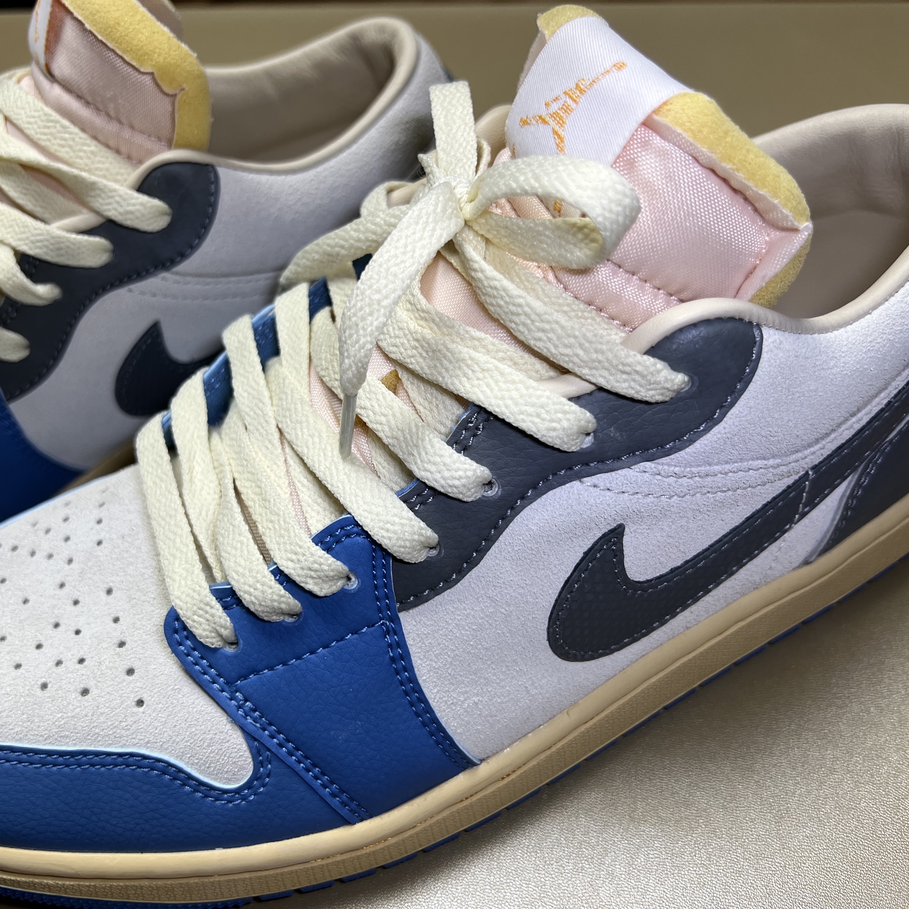 Jordan 1 Low SE Tokyo 96 착용 스타일
