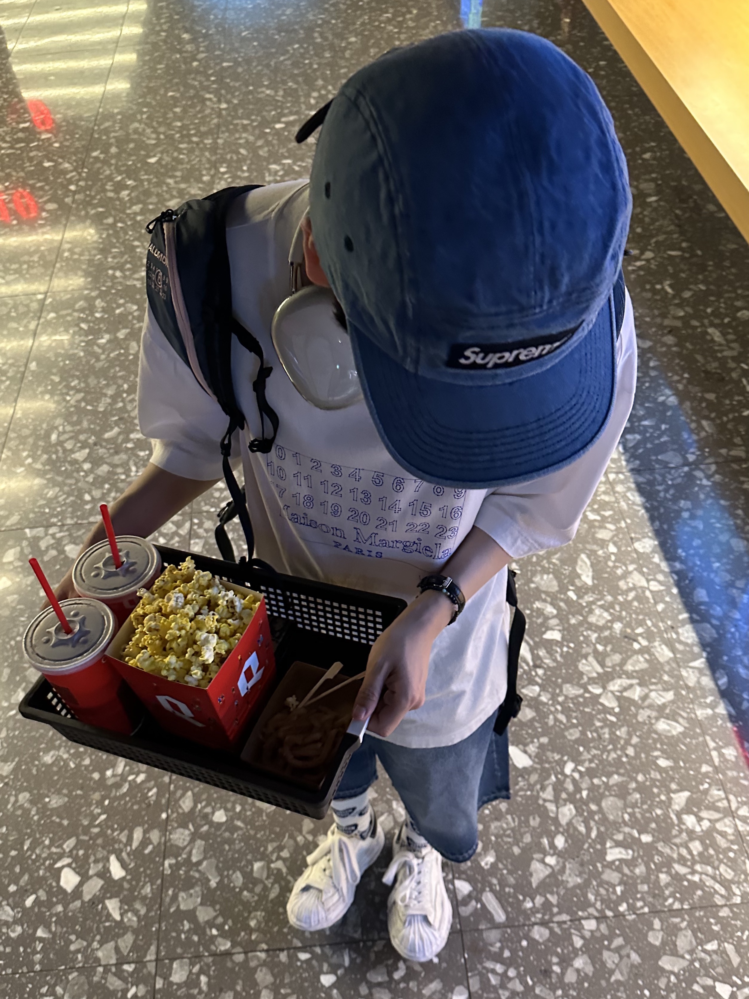 Supreme Washed Chino Twill Camp Cap Denim - 23FW, Apple AirPods Max Lightning Silver (Korean Ver.) 착용 스타일