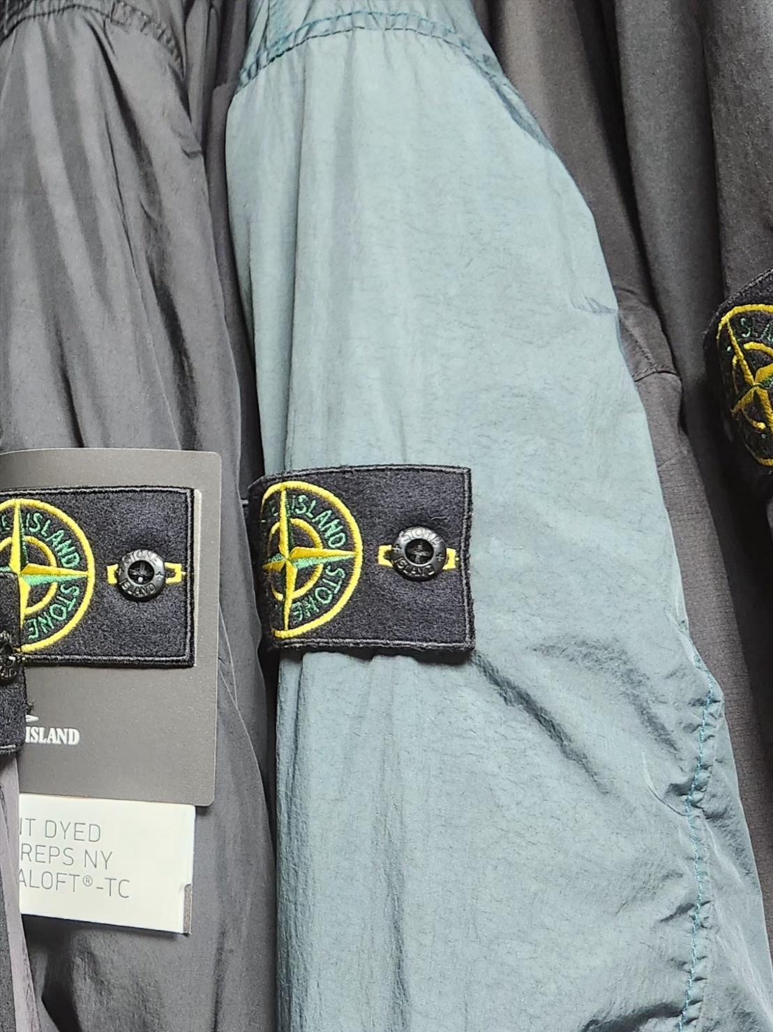 Stone Island 40423 Garment Dyed Crinkle Reps Nylon Primaloft TC Down Jacket Black - 20FW 착용 스타일