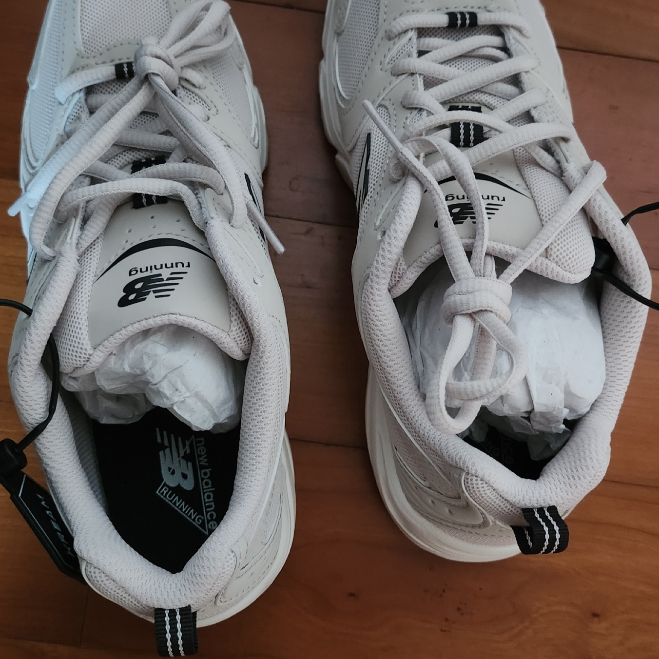New Balance 530 Ivory 착용 스타일