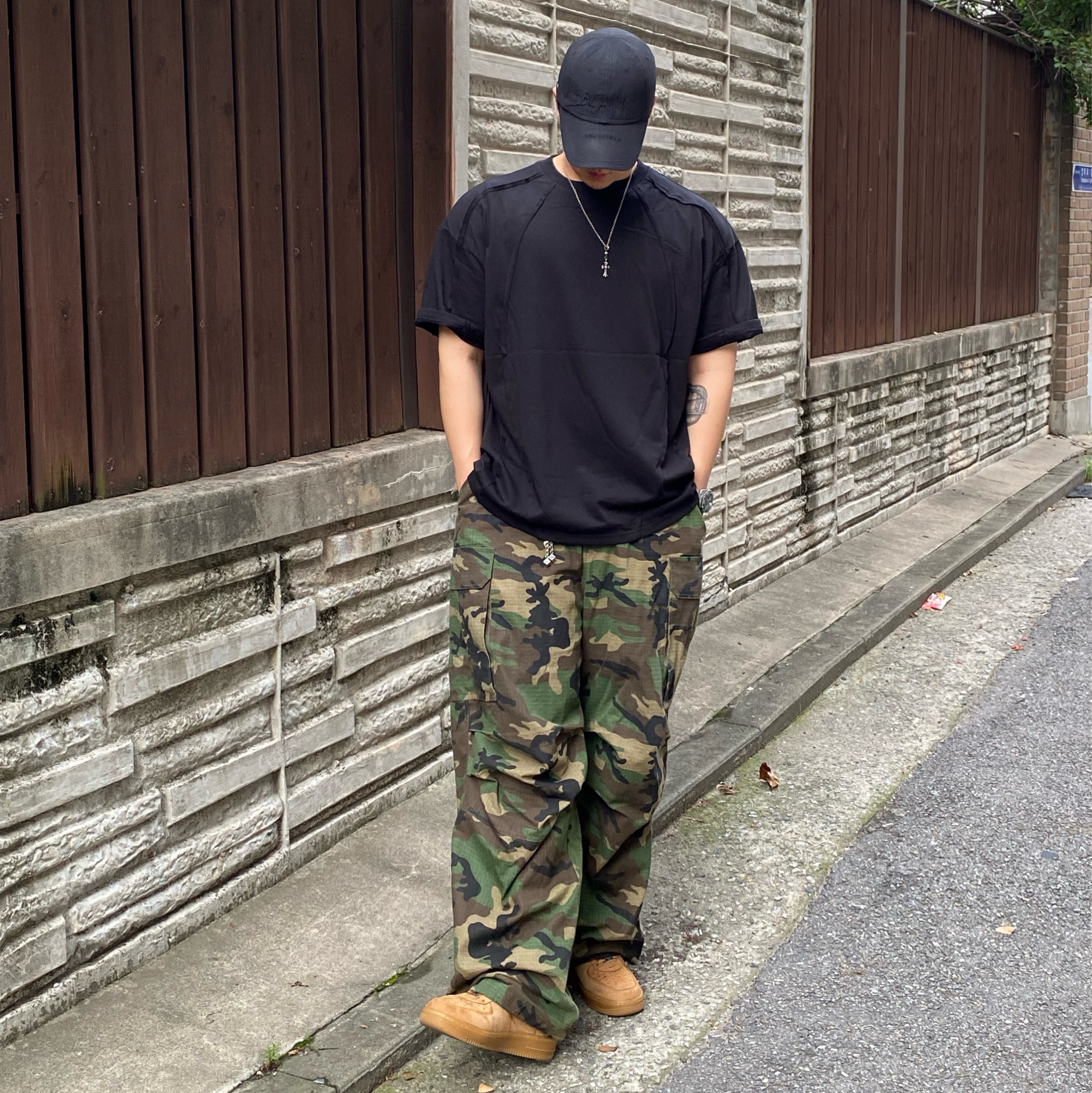 Farfromwhat Far Blank Cap Black, Nike x Supreme Air Force 1 Low Flax 착용 스타일 - 3