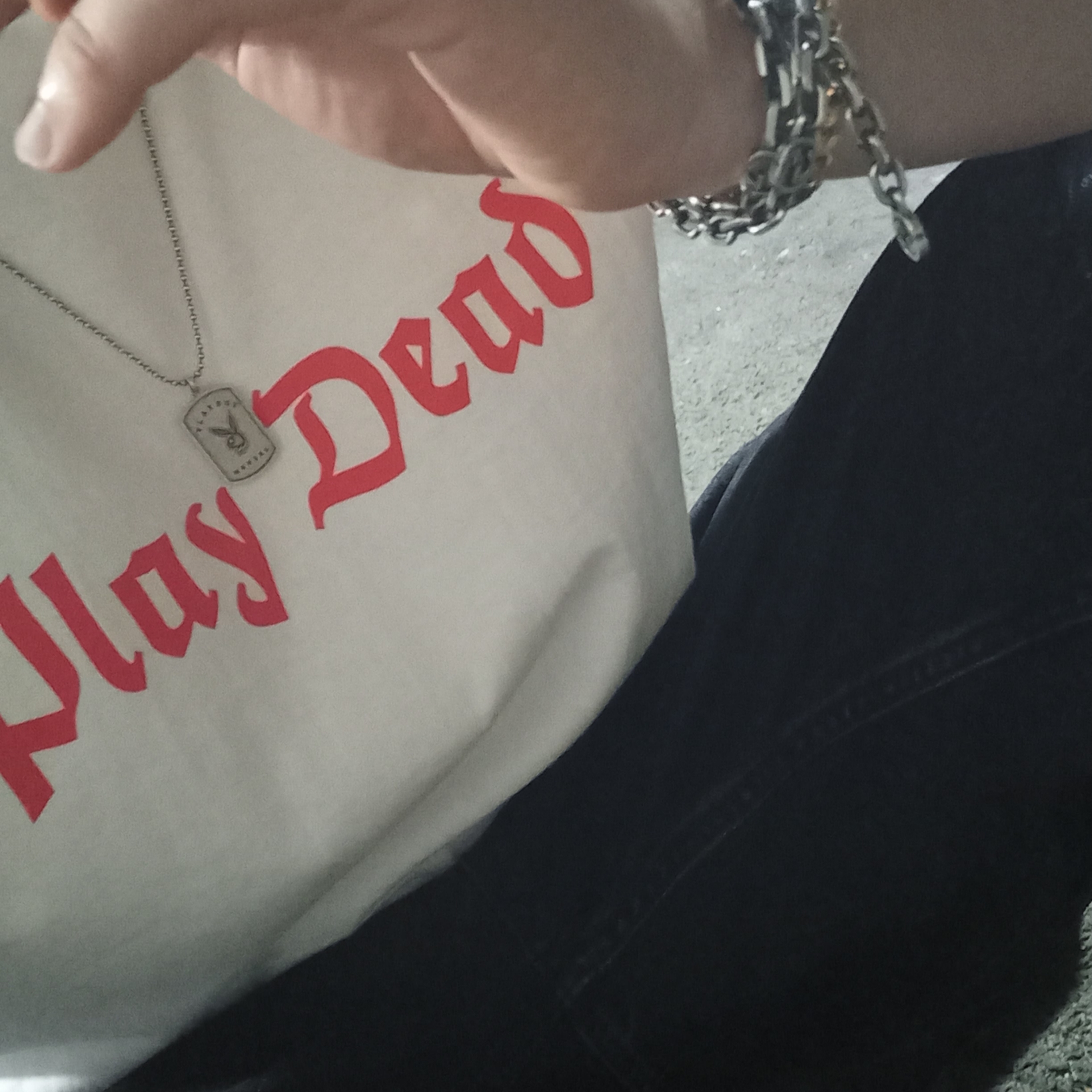 Supreme Play Dead T-Shirt White - 22FW, Supreme x Nike Denim Short Black - 24SS 착용 스타일 - 2