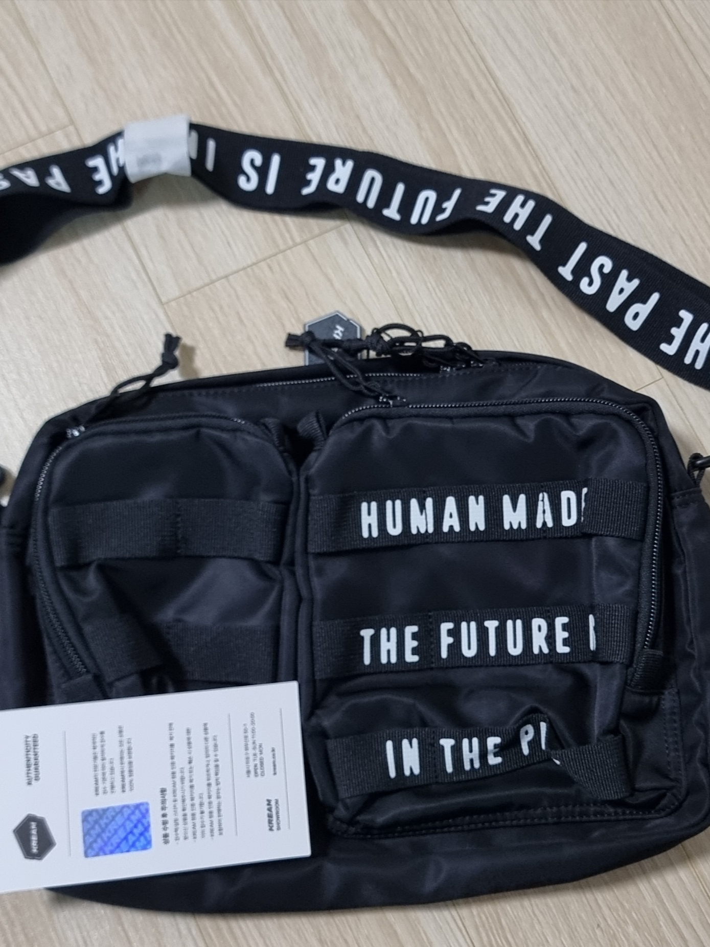 Human Made Military Pouch Large Black, Nike x Kasina Air Max 1 SP Won-Ang Particle Grey 착용 스타일 - 3