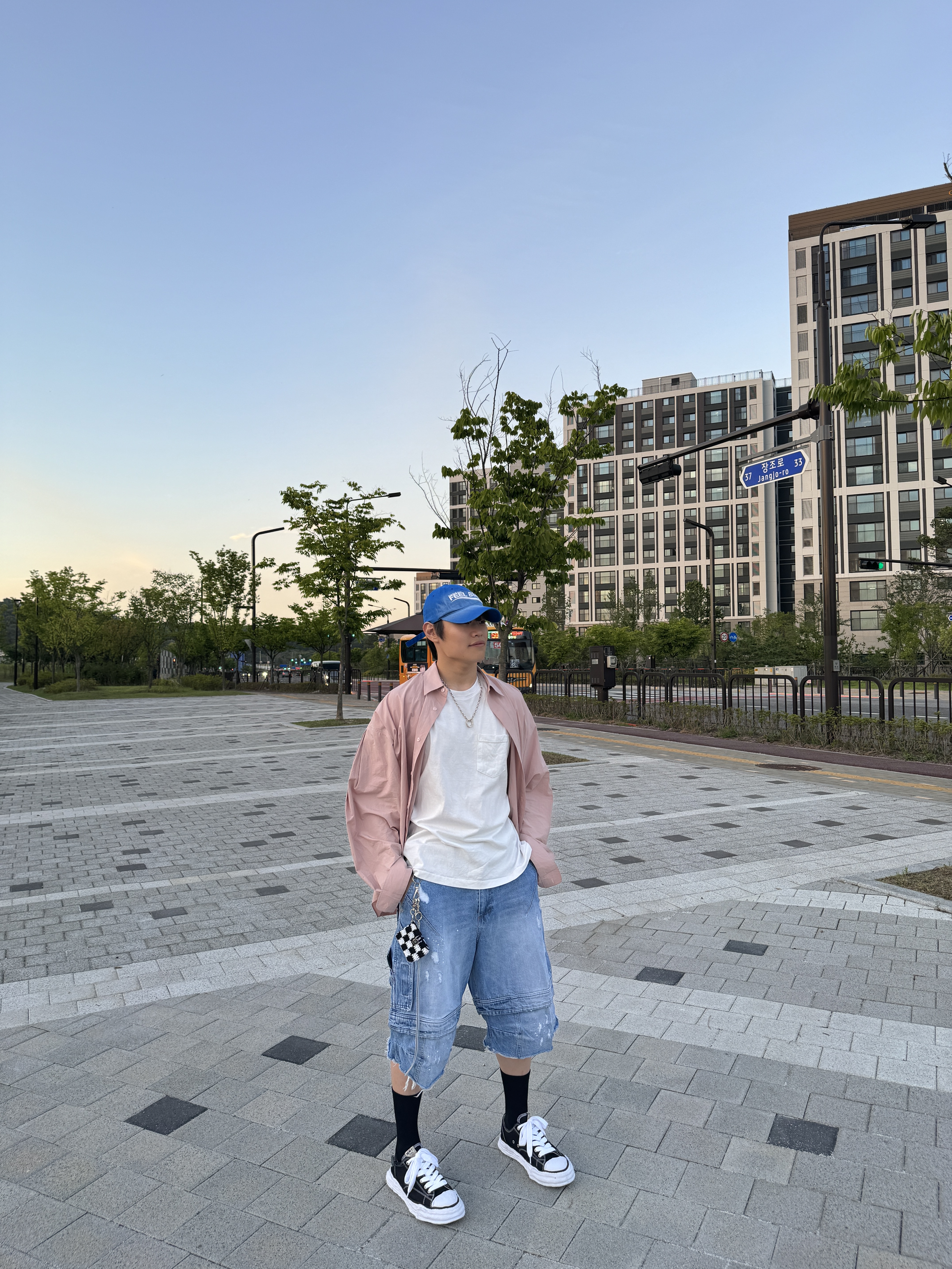 Nonnod Vintage Grunge Cap Washed Blue, Maison Mihara Yasuhiro Peterson23 OG Sole Canvas Low-top Sneakers Black 착용 스타일 - 1