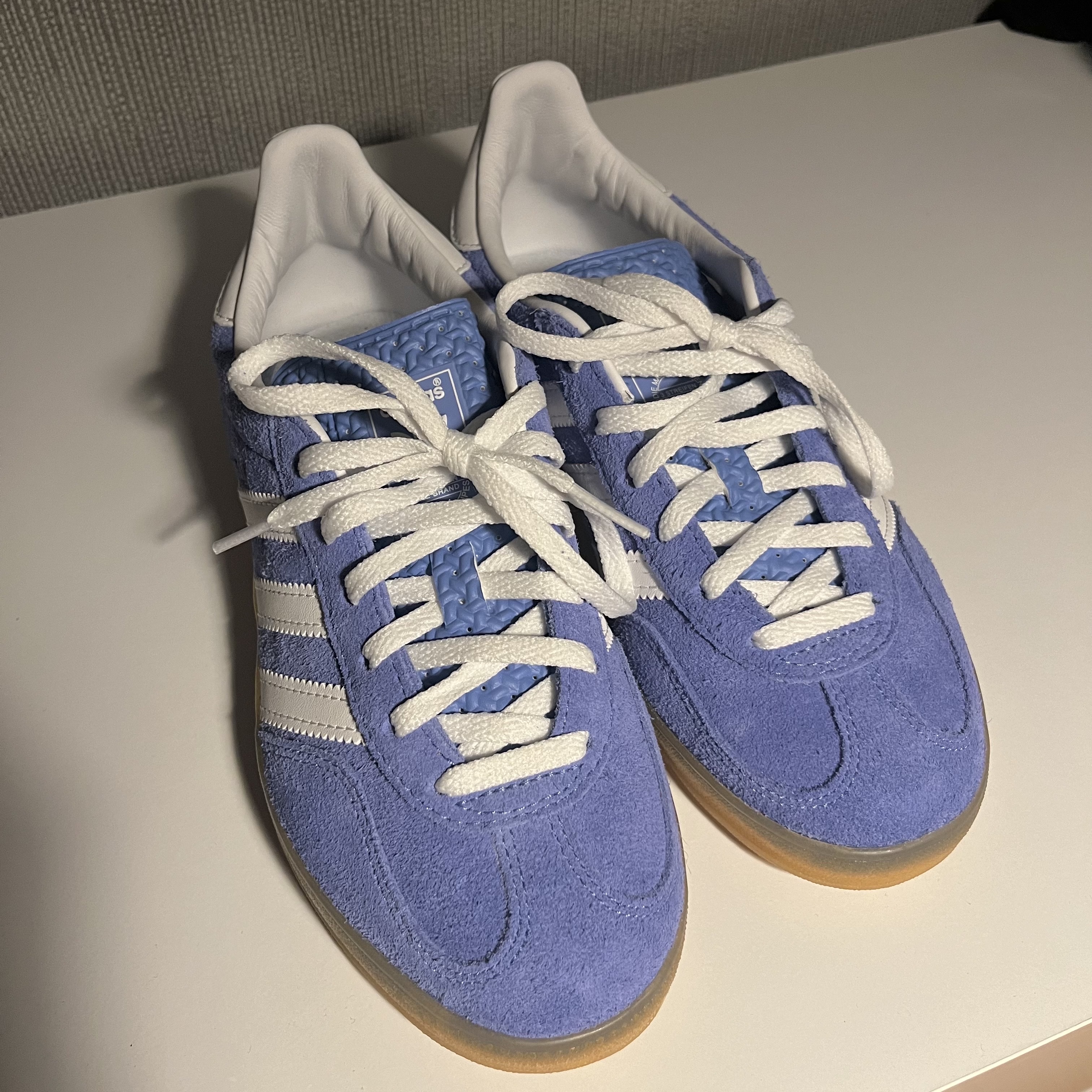 (W) Adidas Gazelle Indoor Blue Fusion Cloud White 착용 스타일 - 1
