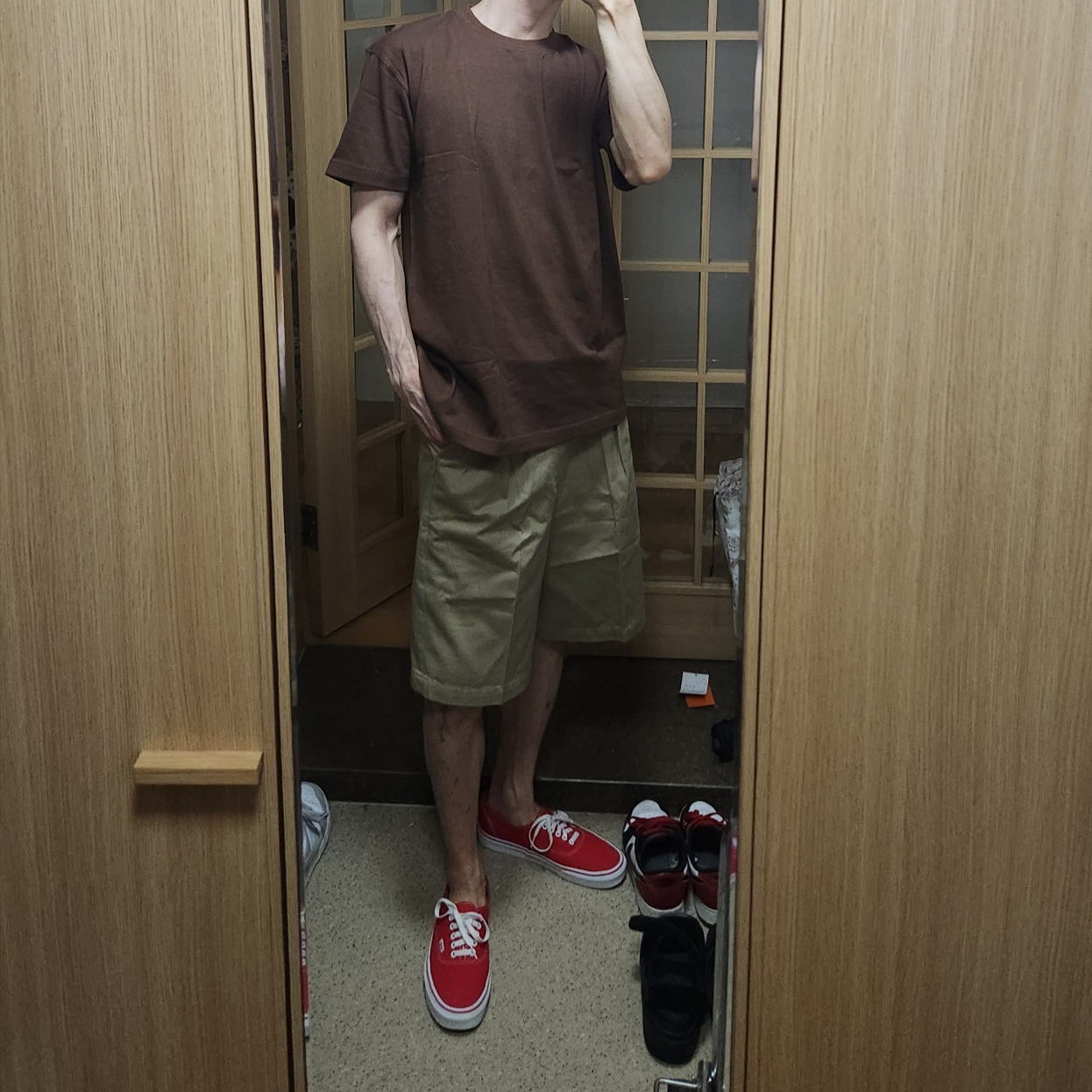 Vans Authentic Red 착용 스타일