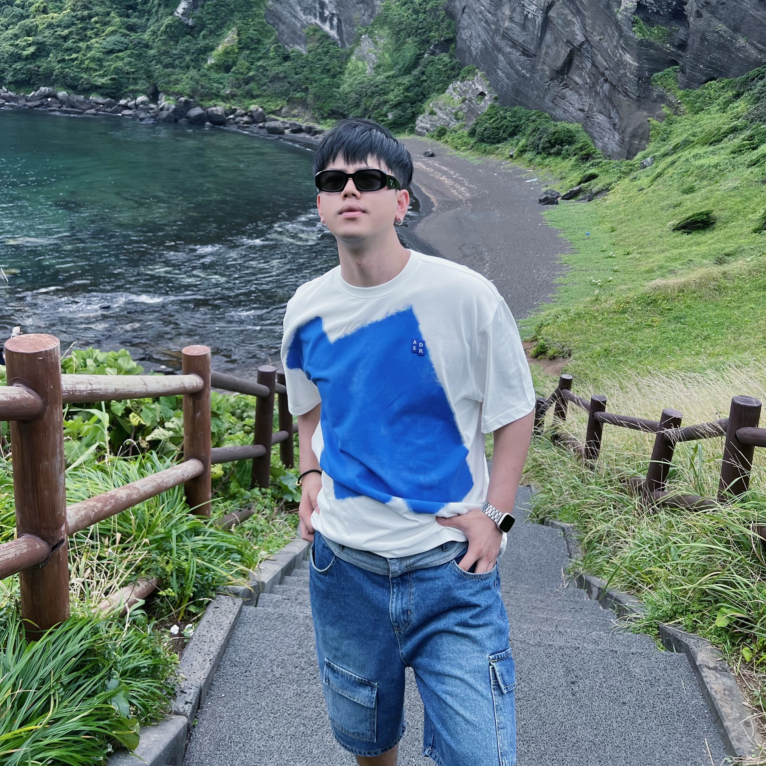 Ader Error Sig; TRS Tag T-Shirt 03 Off White 착용 스타일 - 1