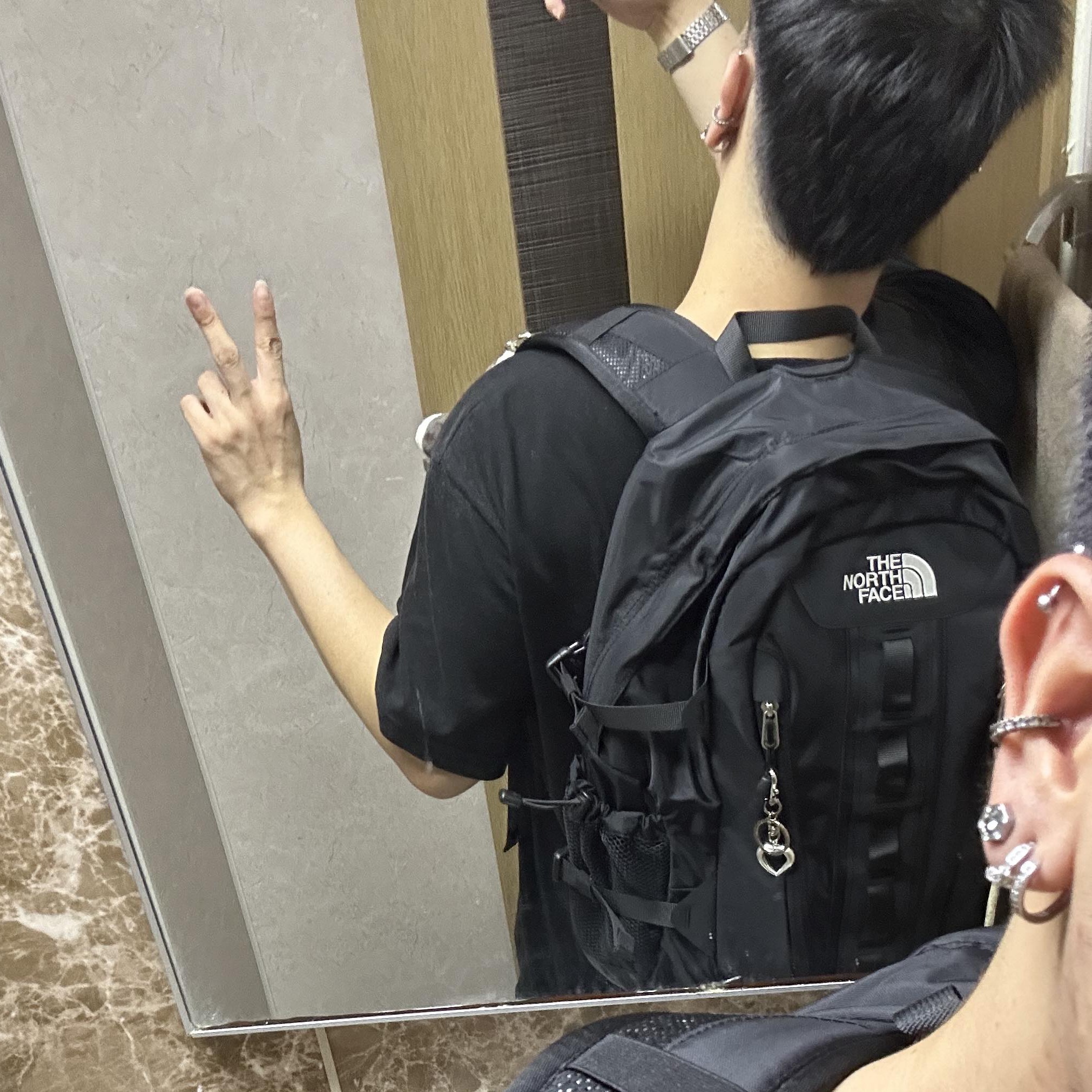 The North Face Big Shot Black 착용 스타일 - 1