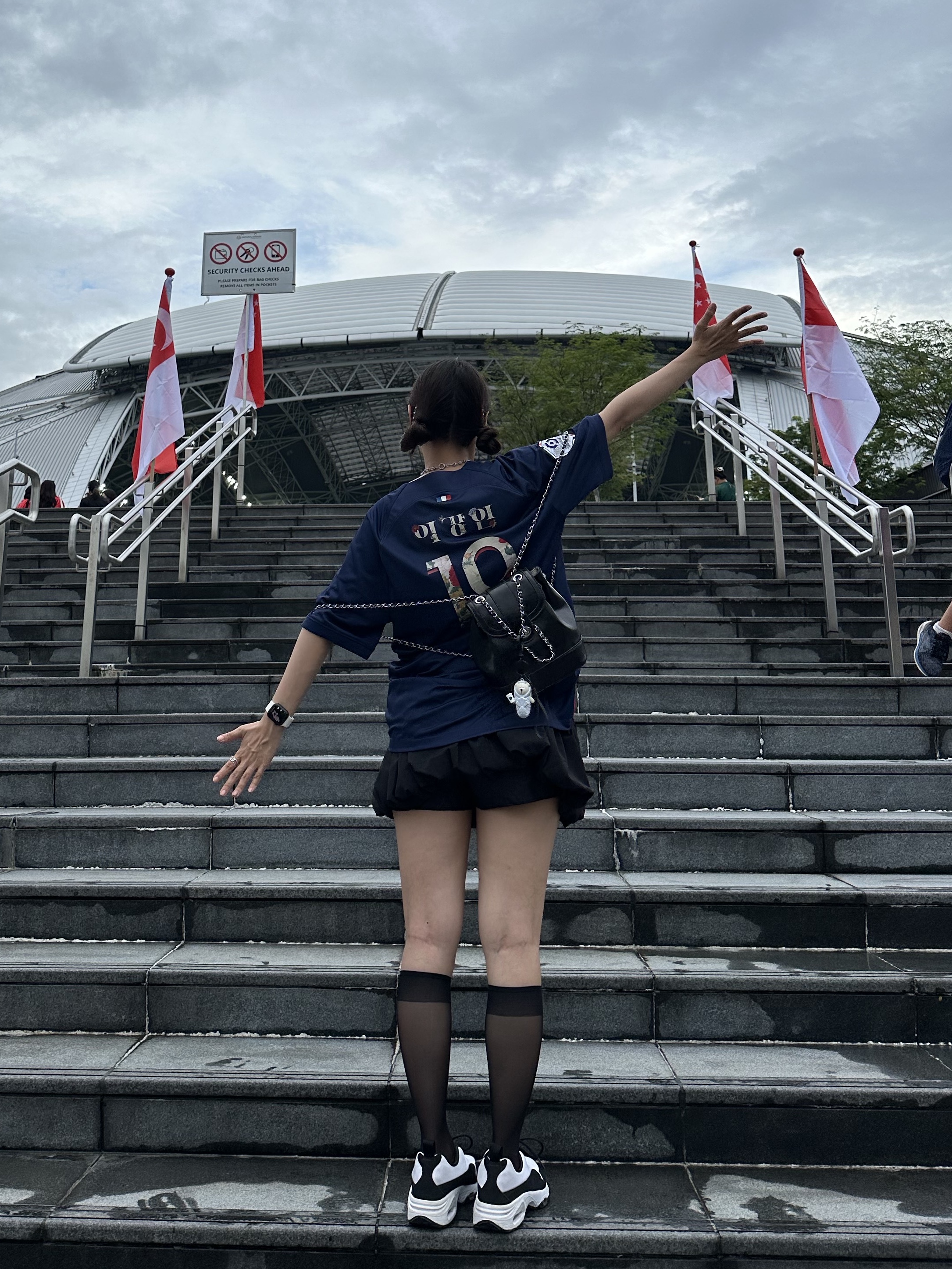 Nike Paris Saint-Germain 2023/24 Dri-Fit Stadium Home Jersey Midnight Navy (Non Marking Ver.), Nike x Comme des Garcons Homme Plus Air Max Sunder SP White Black 착용 스타일 - 6