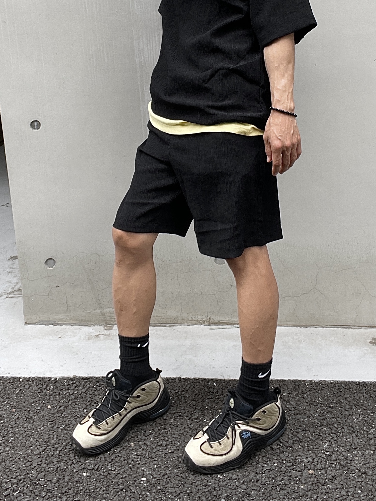 Nike x Stussy Air Penny II Rattan and Limestone, The Museum Visitor x Jon Burgerman Pinky Winky & Charlie Ball Cap Black 착용 스타일 - 3