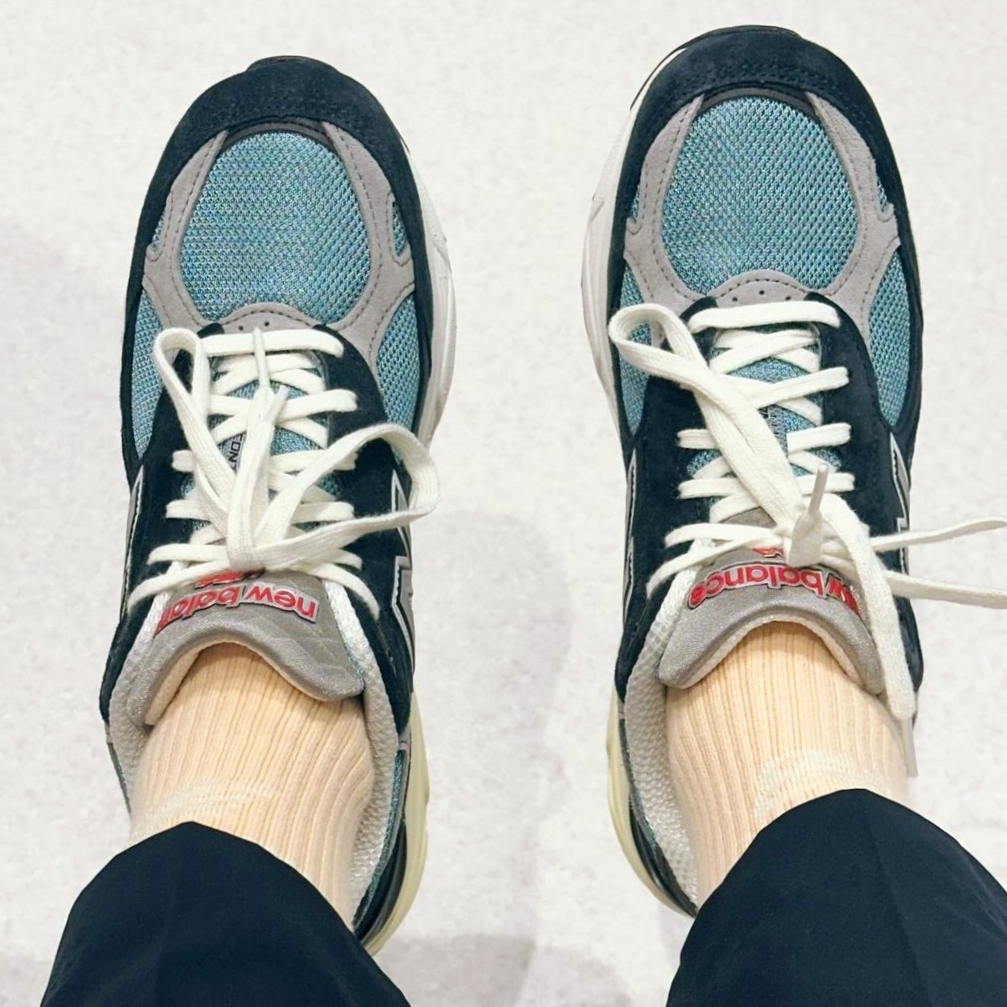 New Balance 990v3 Made in USA Navy Spring Tide 착용 스타일